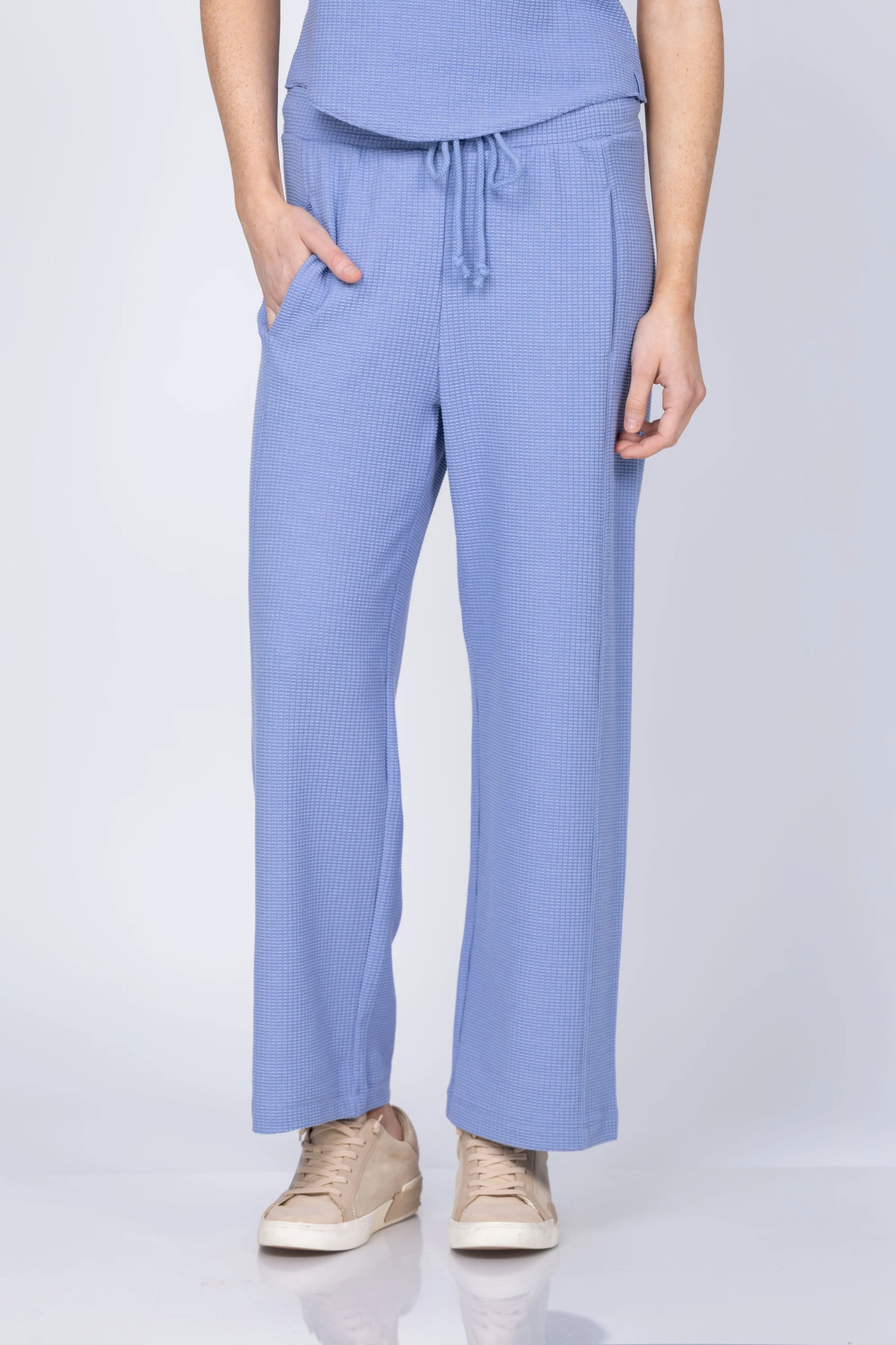 Detailed Lilla P Side Panel Pant in Bluebird Specialty
