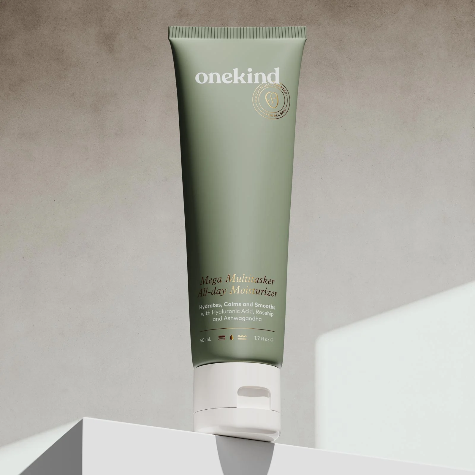 Casual Mega Multitasker All-day Moisturizer User-Friendly