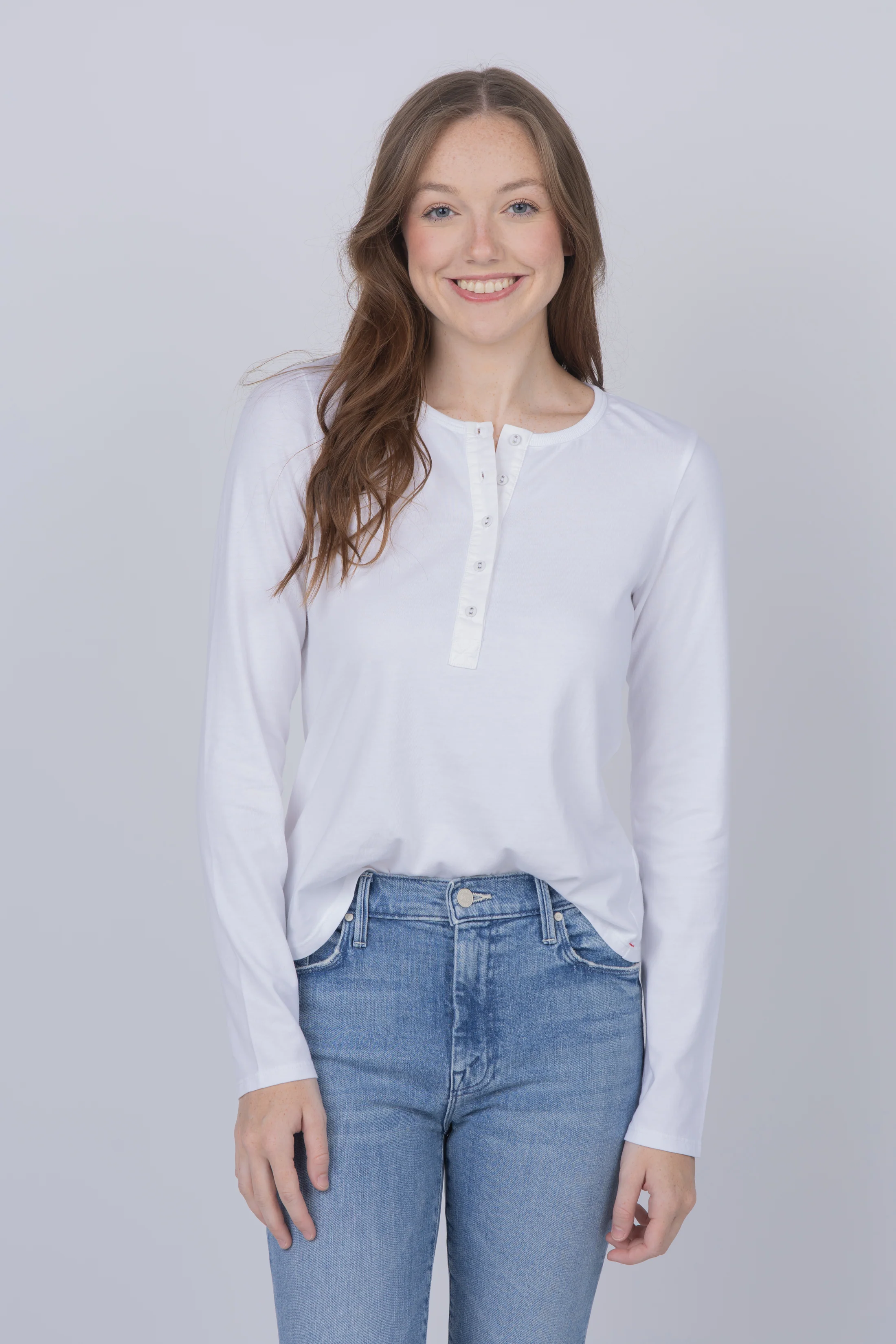 Unique XiRena Langley Tee in White Fast