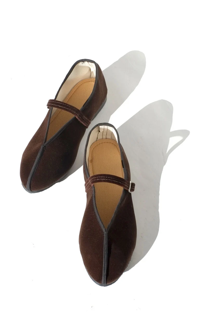 Dependable theater shoes with straps- brown velvet and black High-Performance