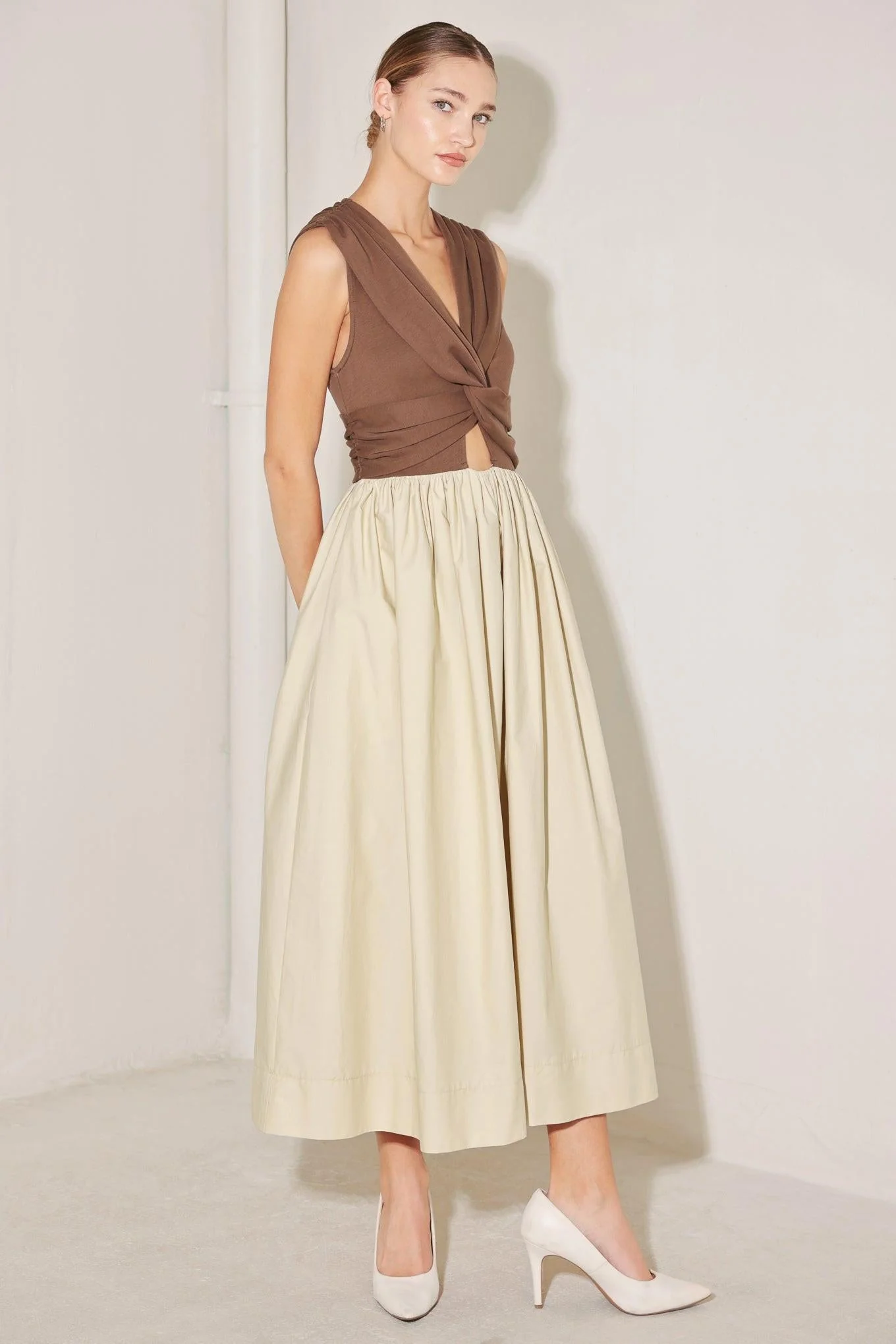 Carefully Designed Angel Veil Solid Midi Dress High-Performance