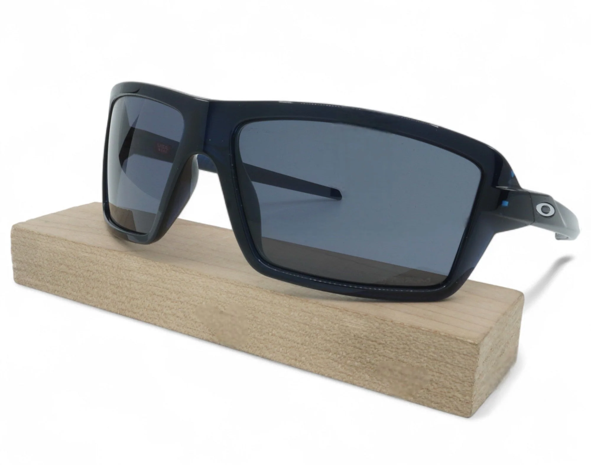 Relaxed Oakley Cables Sunglasses Authentic