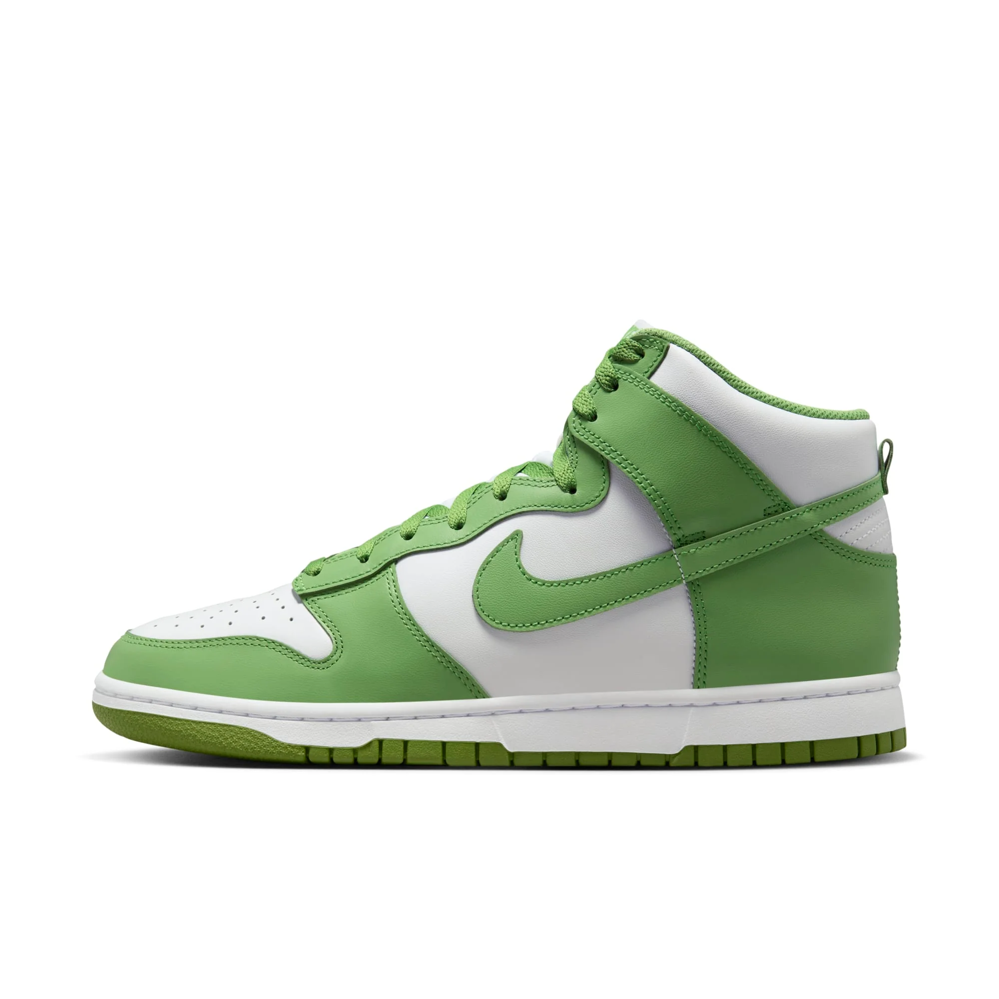 World-Class Nike Men's Dunk High Retro Sneakers Traditional