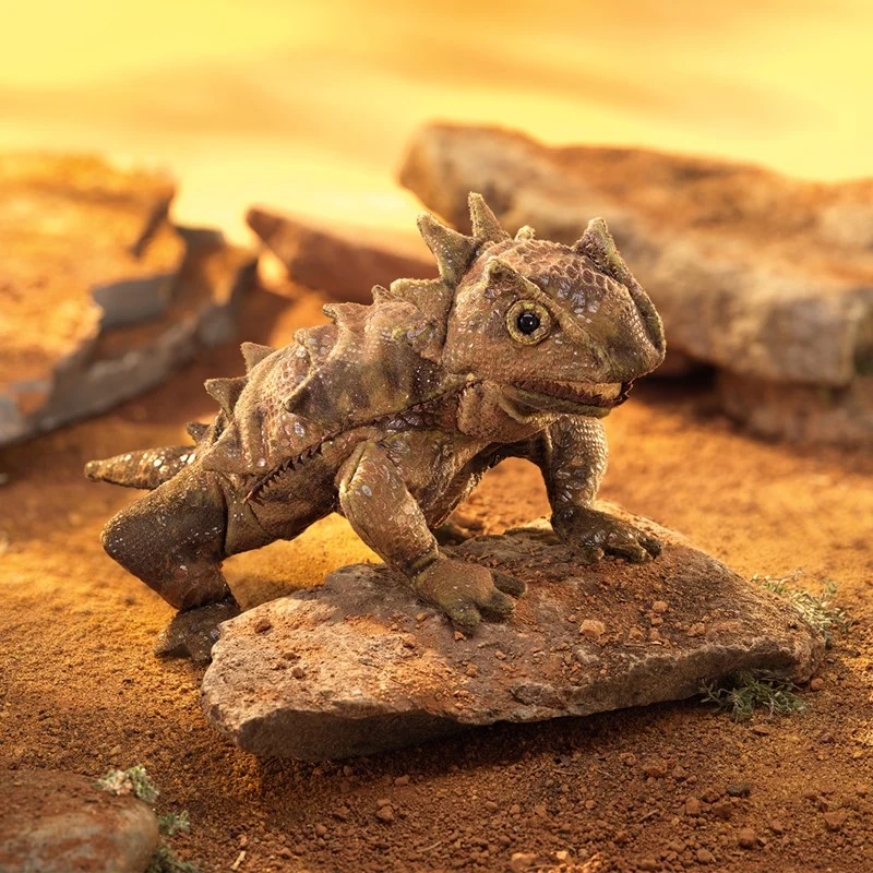 Minimalist Horned Lizard Puppet Exceptional