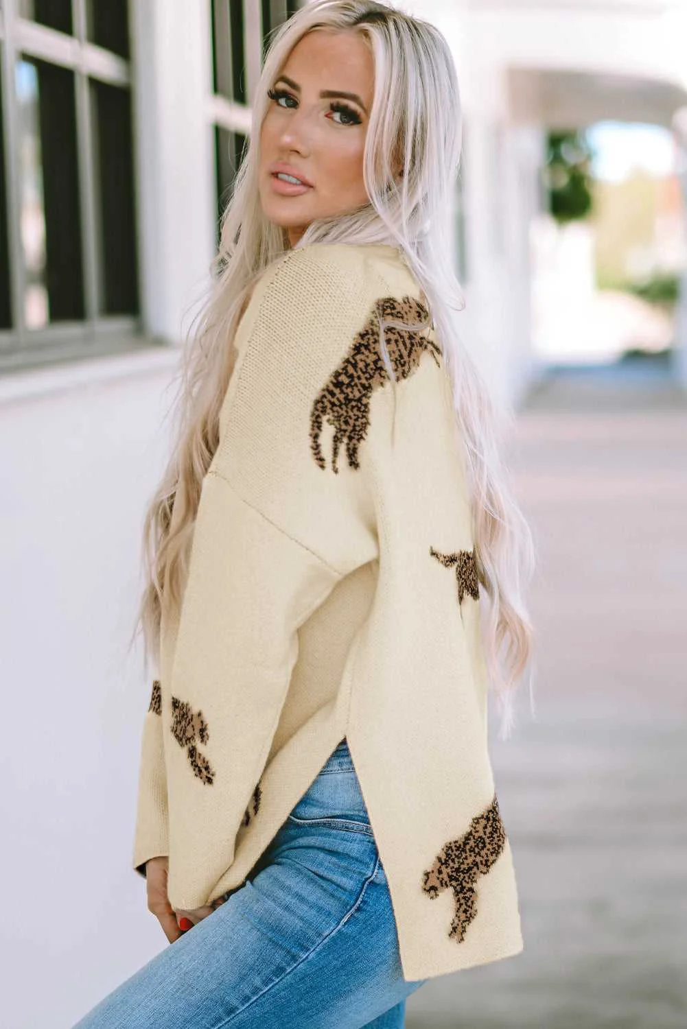 Breathable Threaded Pear Harper Print High Hem Sweater Fast