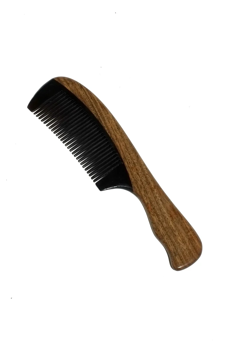 Comfortable comb - green sandalwood handle Minimalist