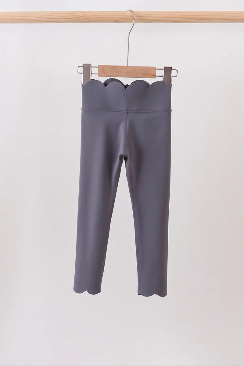 Efficient Gray Scalloped Yoga Active Leggings Reliable