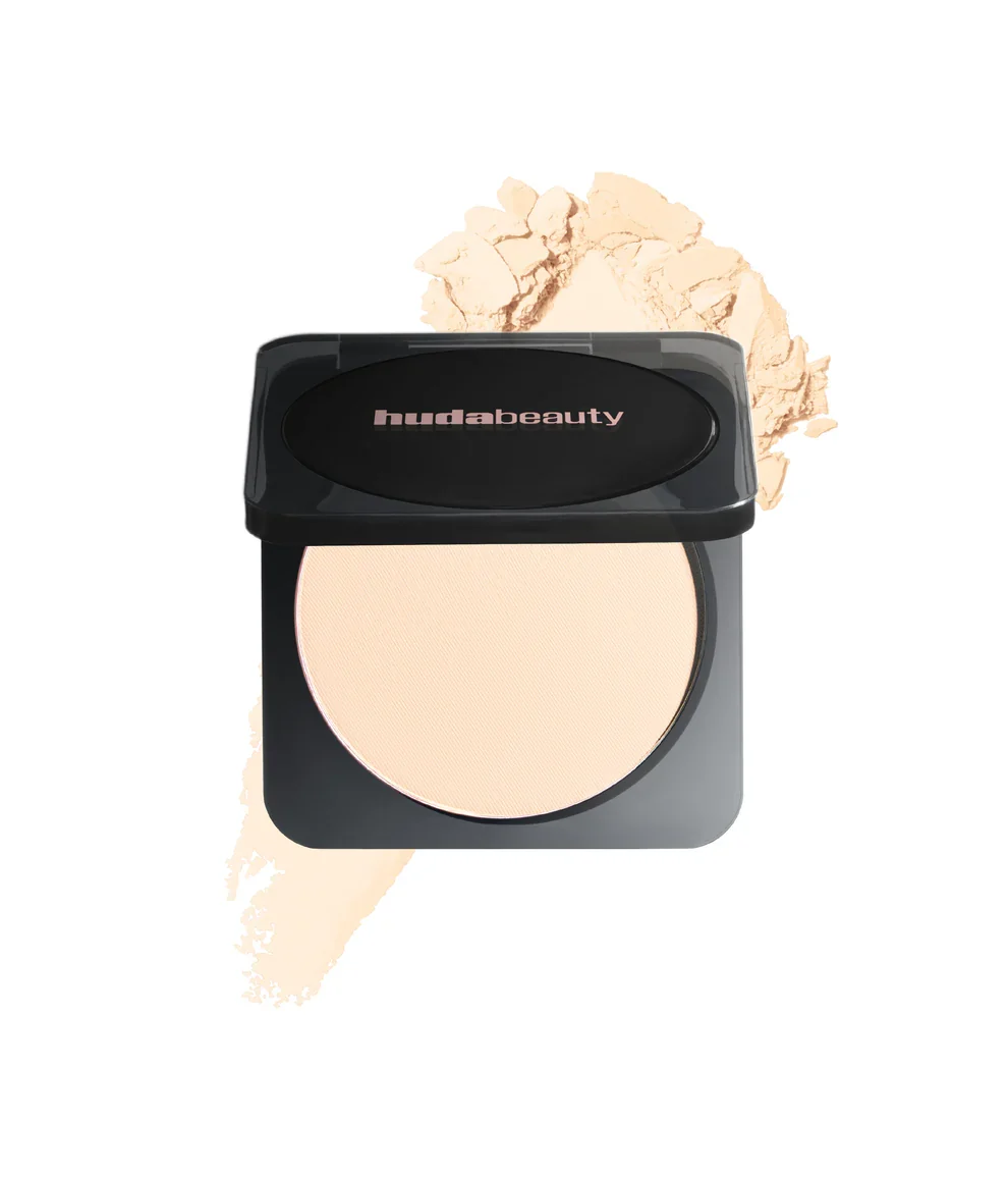 Breathable HUDA BEAUTY EASY BAKE PRESSED POWDER pound cake Professional