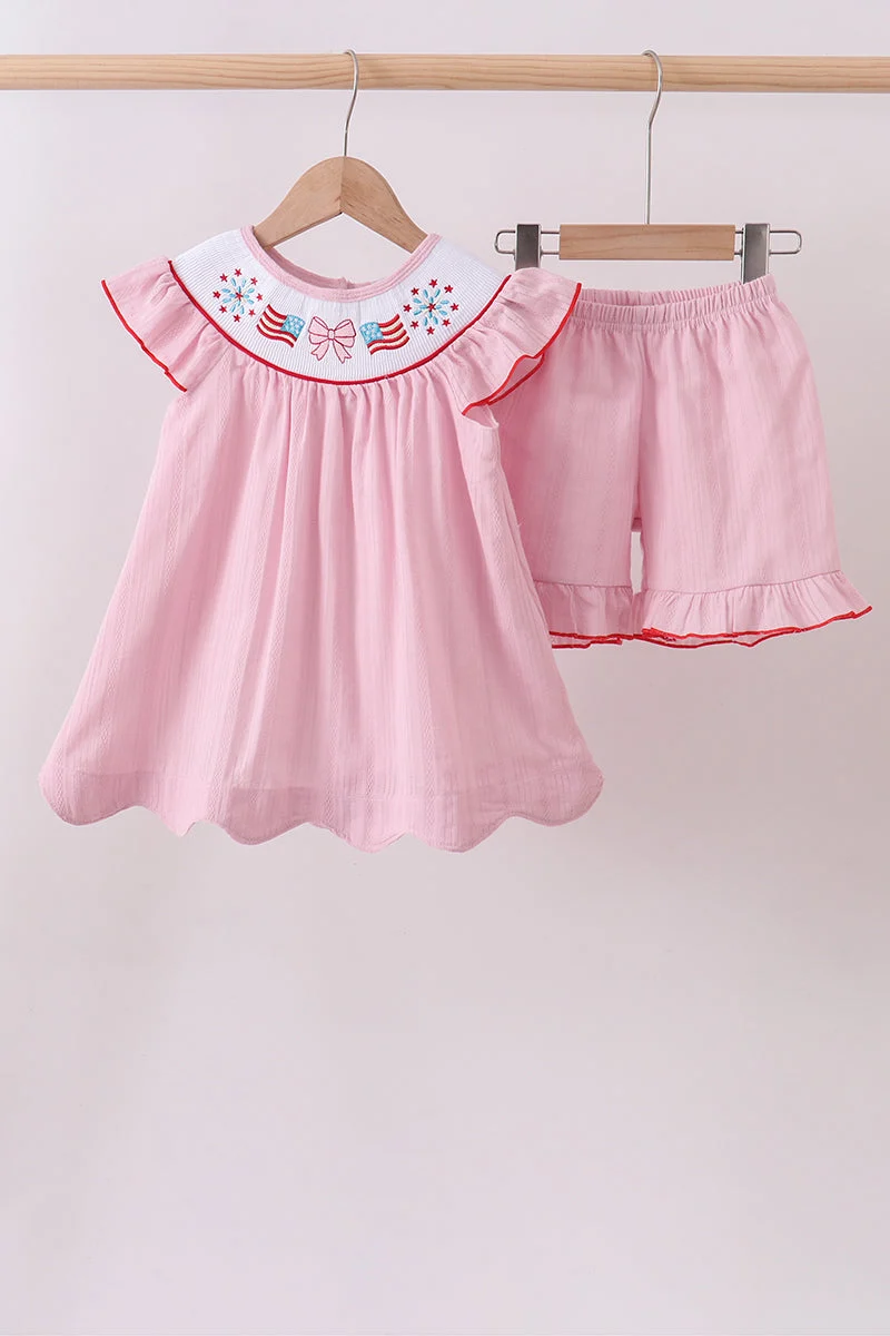Specialty Pink fireworks flag smocked jacquard scalloped ruffle shorts set Lightweight