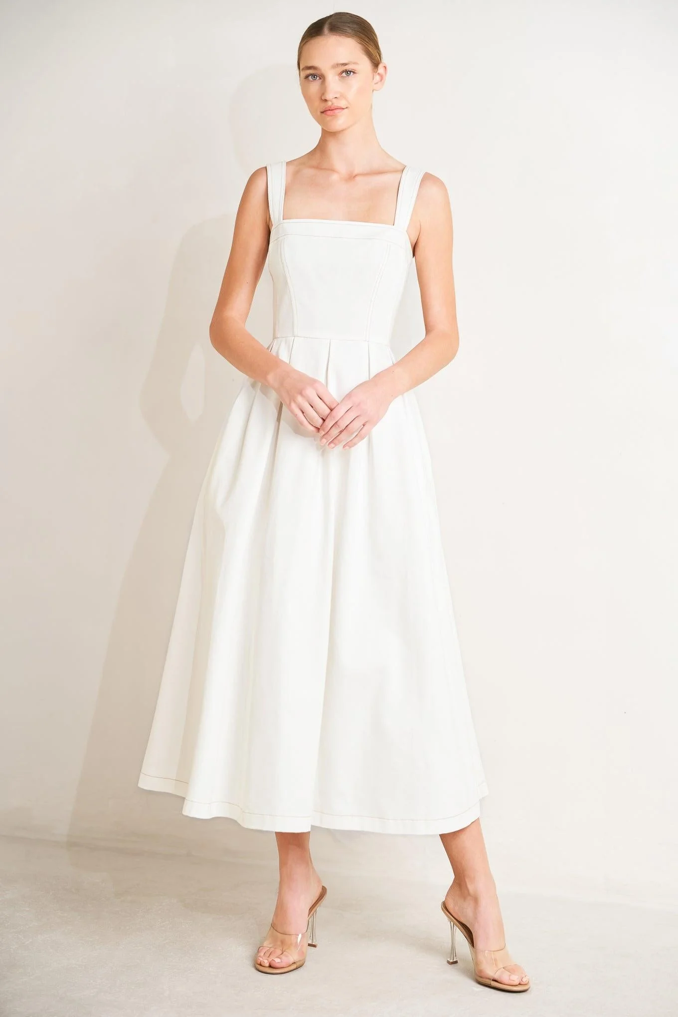 Sustainable Serene Charm Woven Midi Dress Reusable