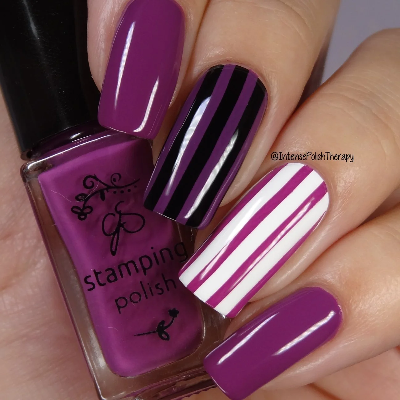 Expertly Made Generously pigmented stamping polish 5 ml or 0.17 oz. size 10 ml or 0.35 oz size Brush applicator 5 ingredients Eco-Friendly