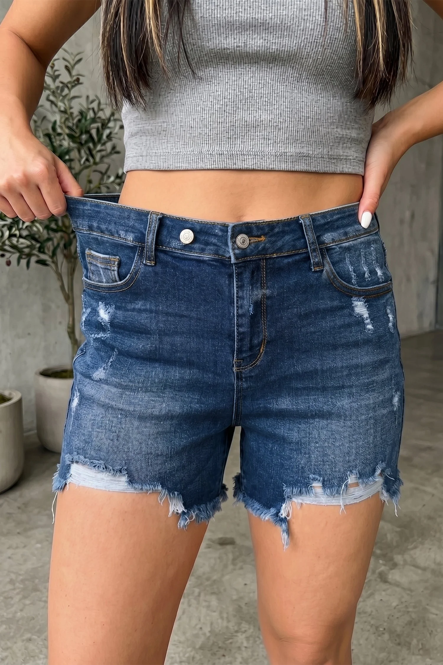 Breathable Threaded Pear Holland Hem Distressed Whiskery Shorts Enhanced