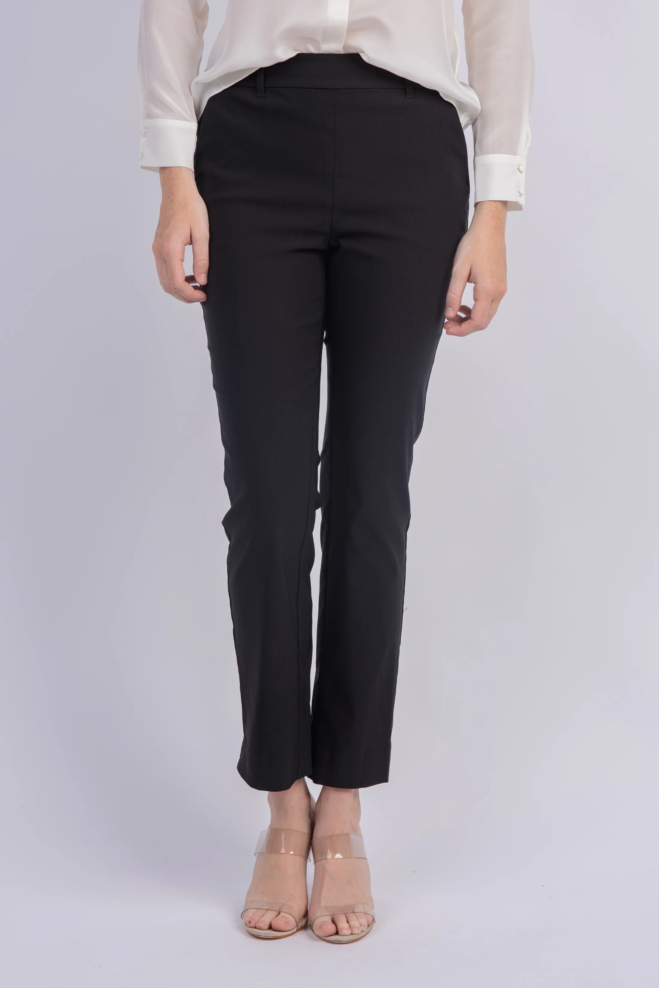 Versatile Nic Zoe Slim Ankle Pant in Blank Onyx Proven