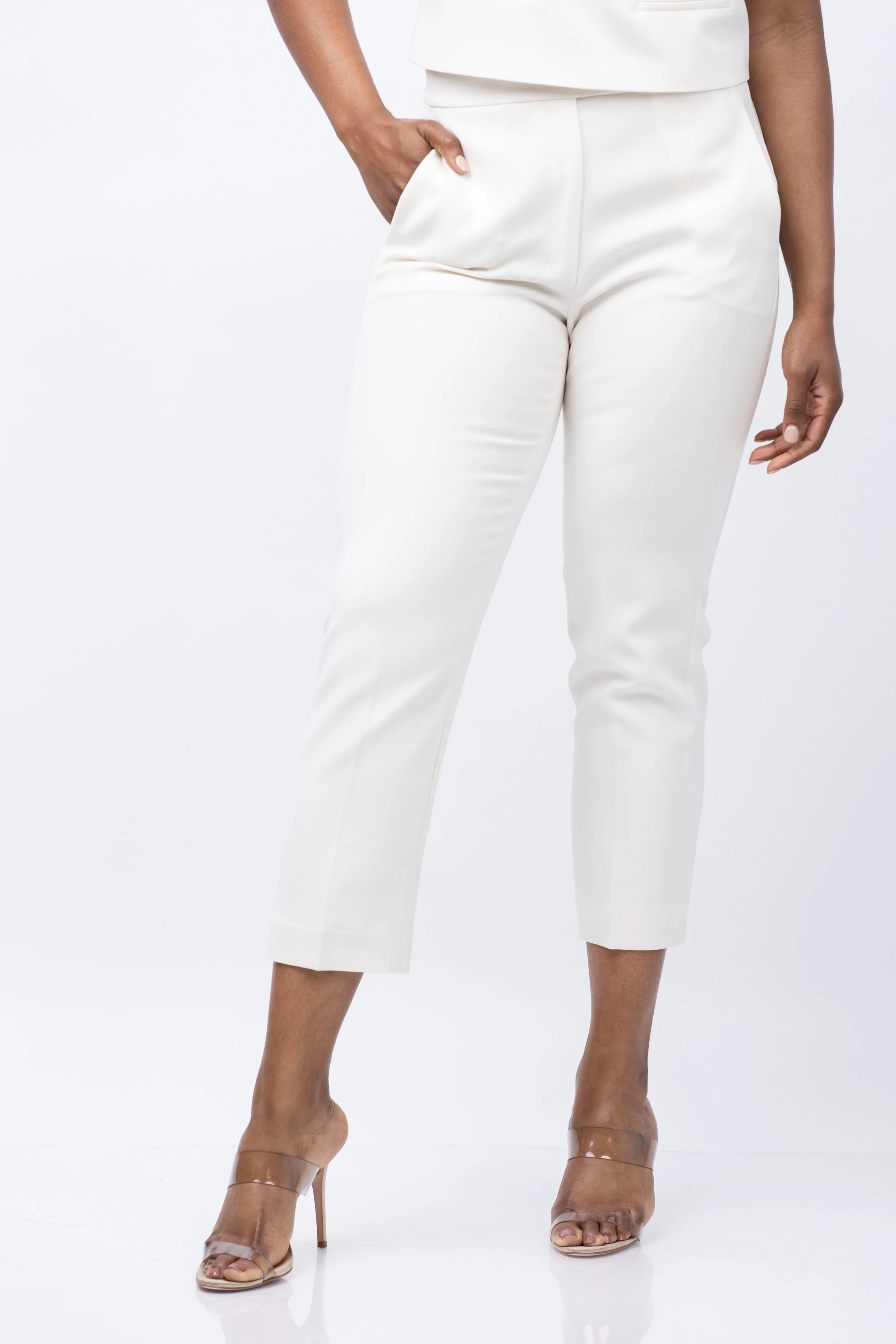 Effective Theory Slim Crop Pant in Rice Pure