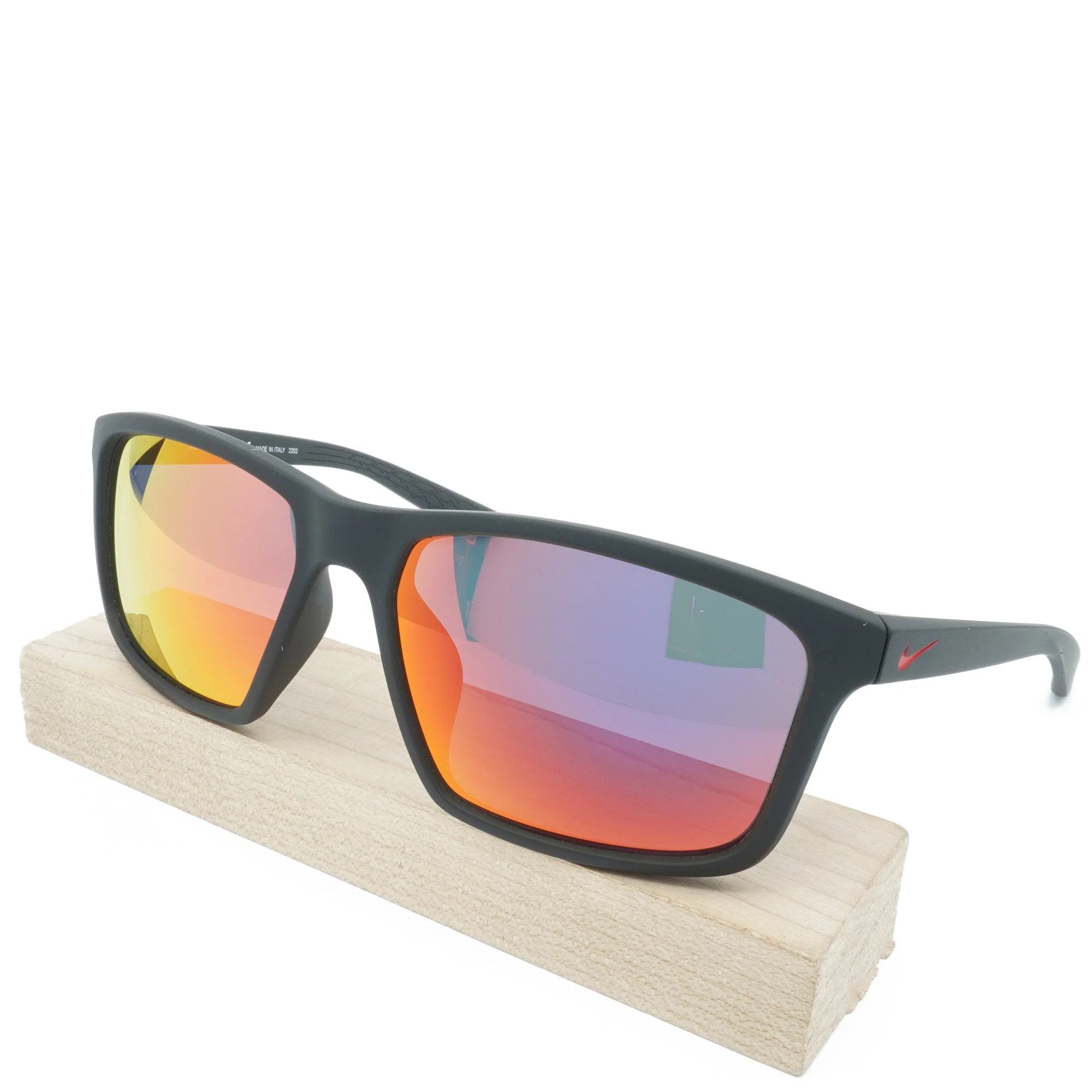 Sustainable Nike Men's Valiant M Sunglasses Eco-Friendly