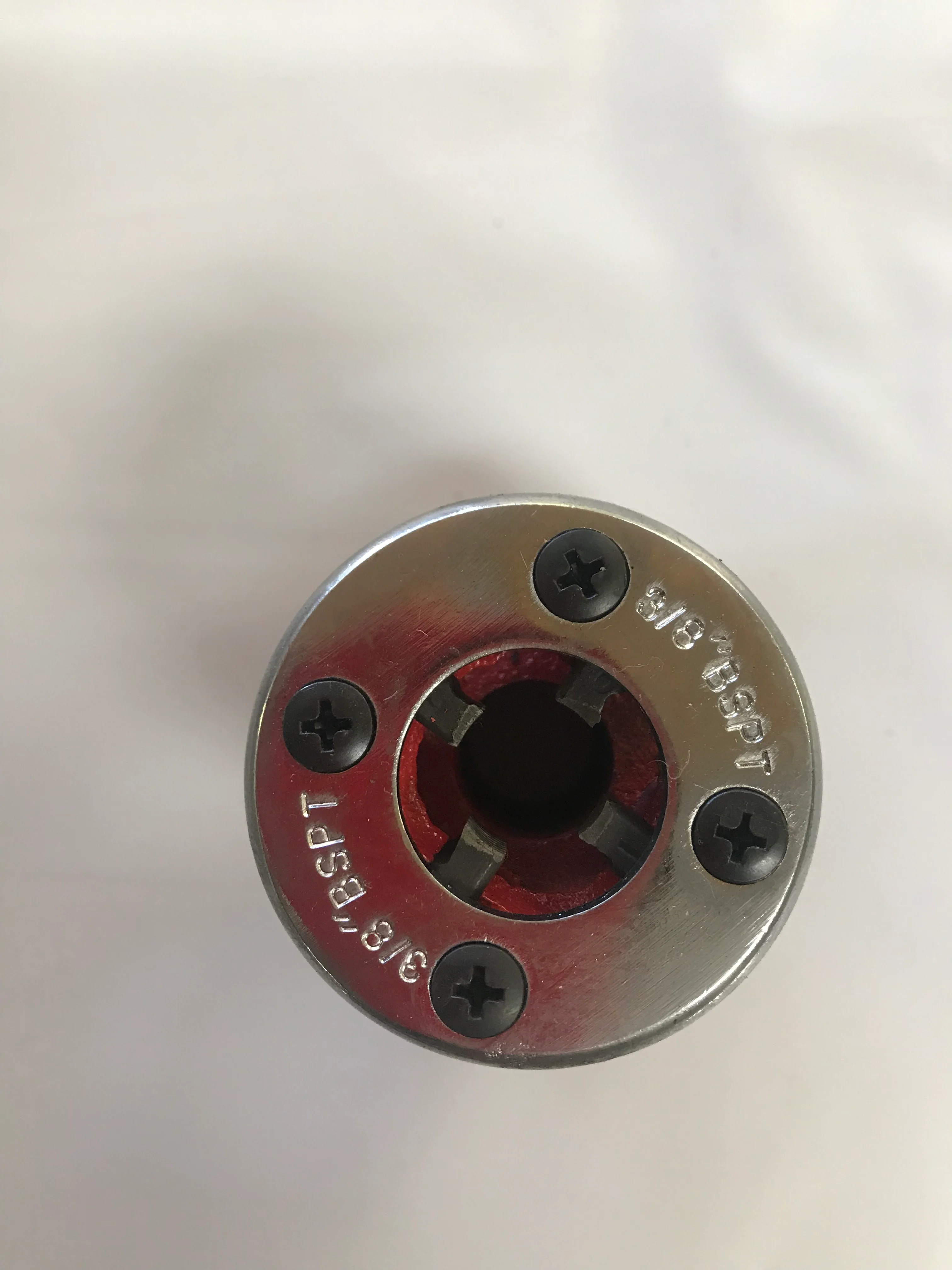 Durable 3 8 Pipe Threader Die for Ratcheting Handle Secure