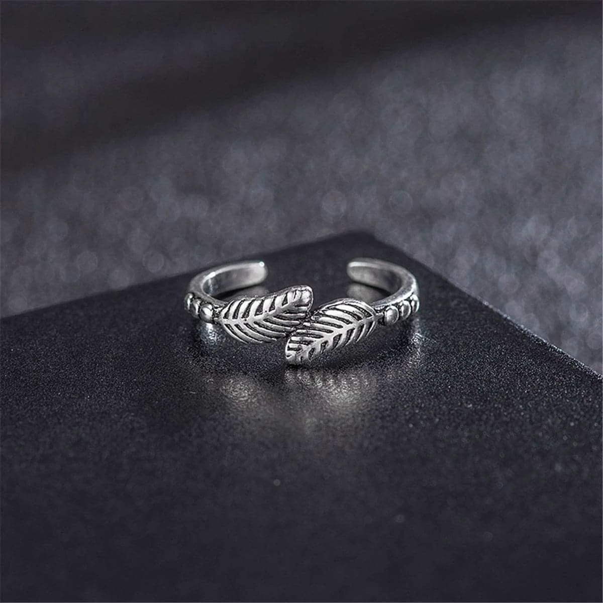 Selected Cubic Zirconia Silvertone Leaf Adjustable Toe Ring Set Relaxed