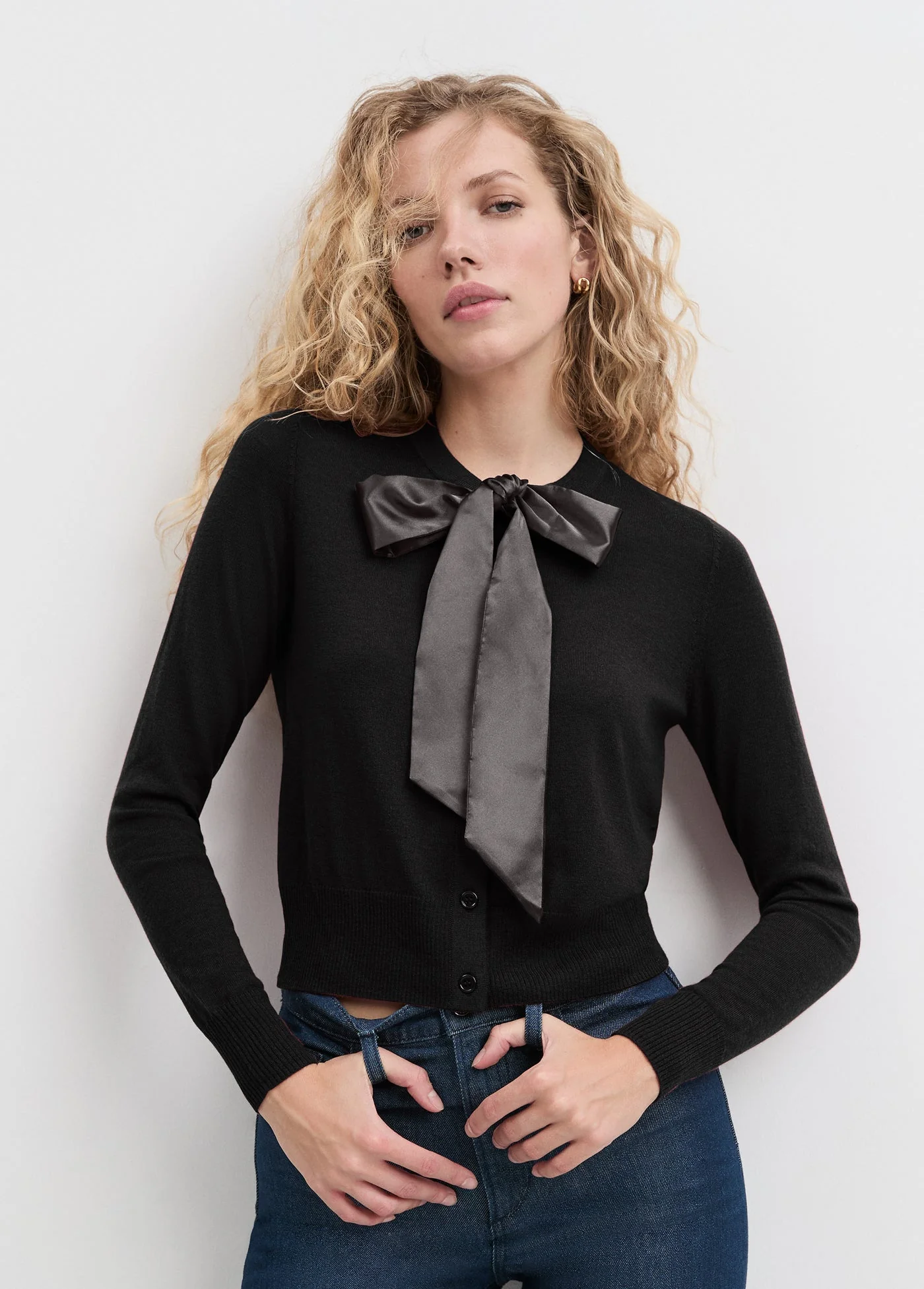 Crafted Favorite Daughter The Take A Bow Cardigan in Black Powerful