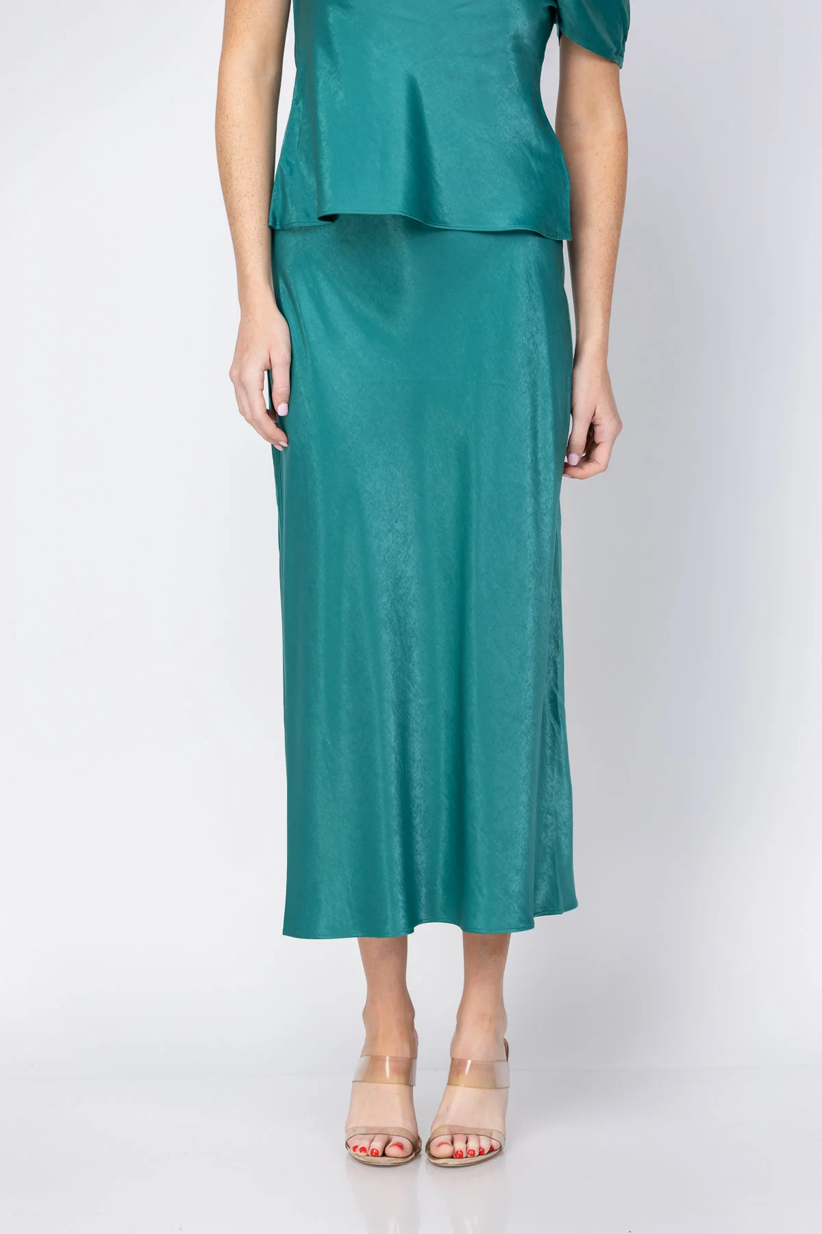Efficient Favorite Daughter The Favorite Skirt in Emerald Versatile