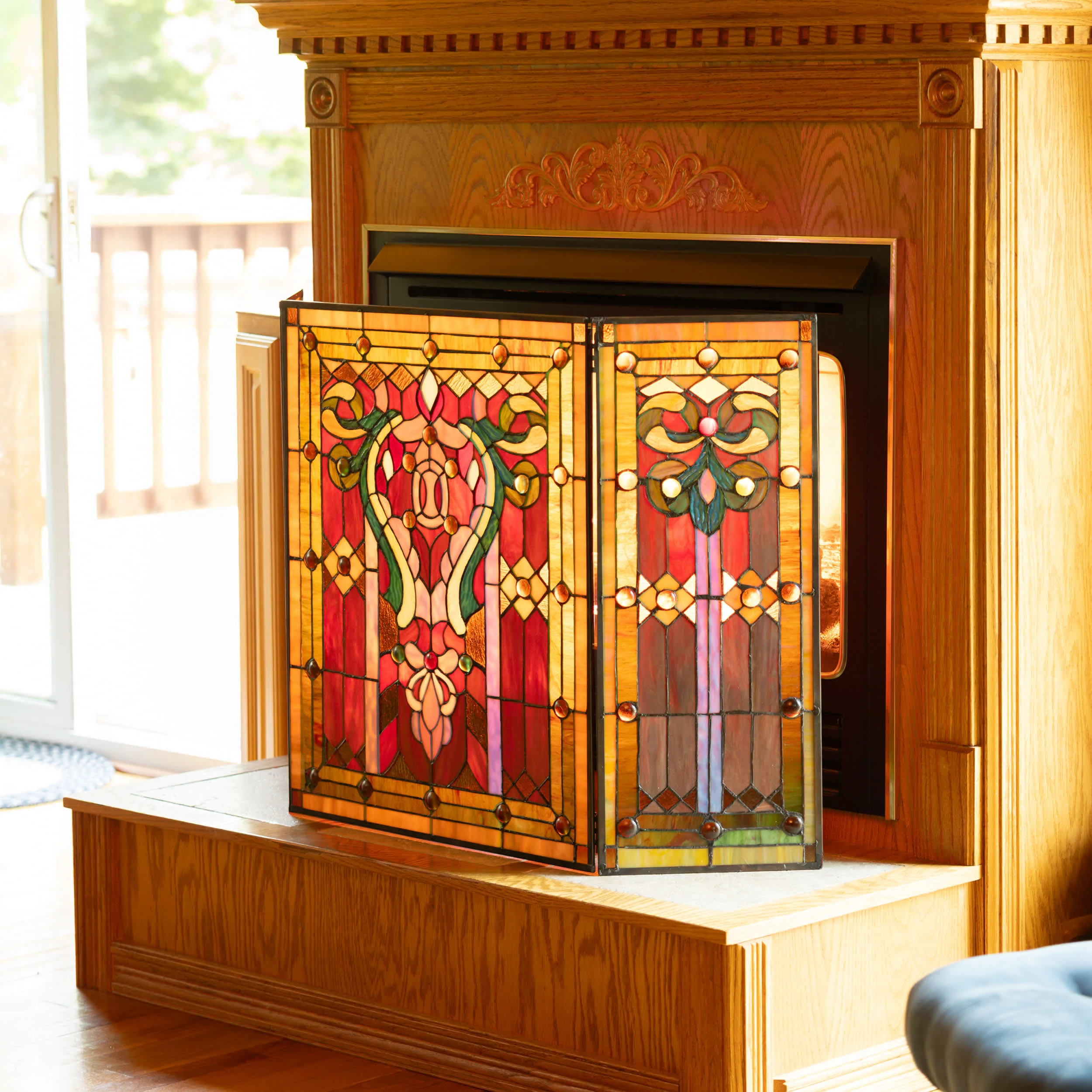 Specialty River of Goods Tiffany Fireplace Screen World-Class
