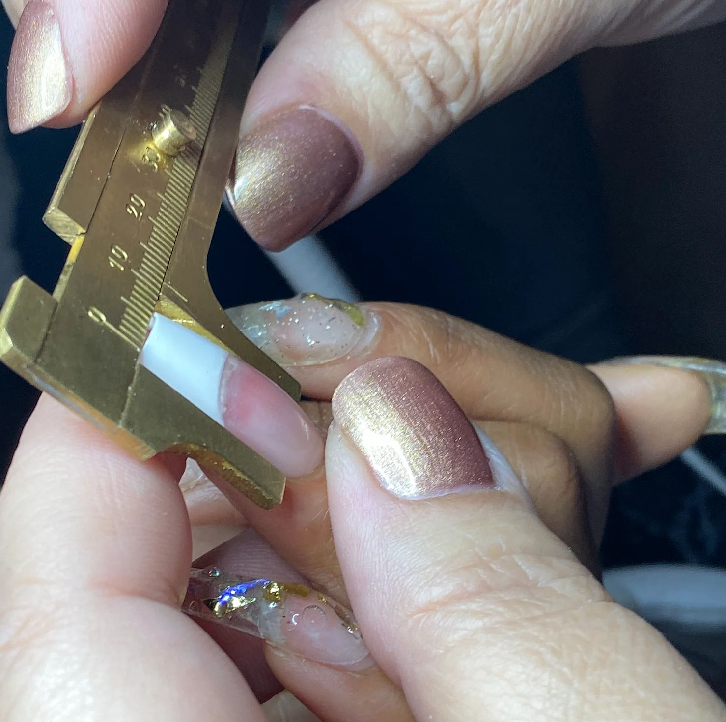 High-End Caliper for Measuring Nail Thickness Expertly Made