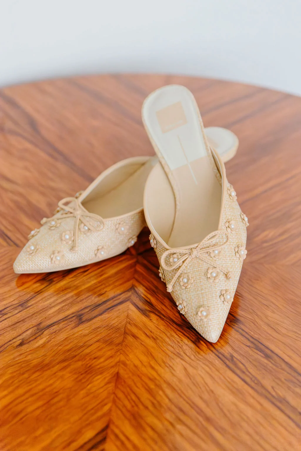 Safe Dolce Vita Camilo in Light Natural Raffia Unique