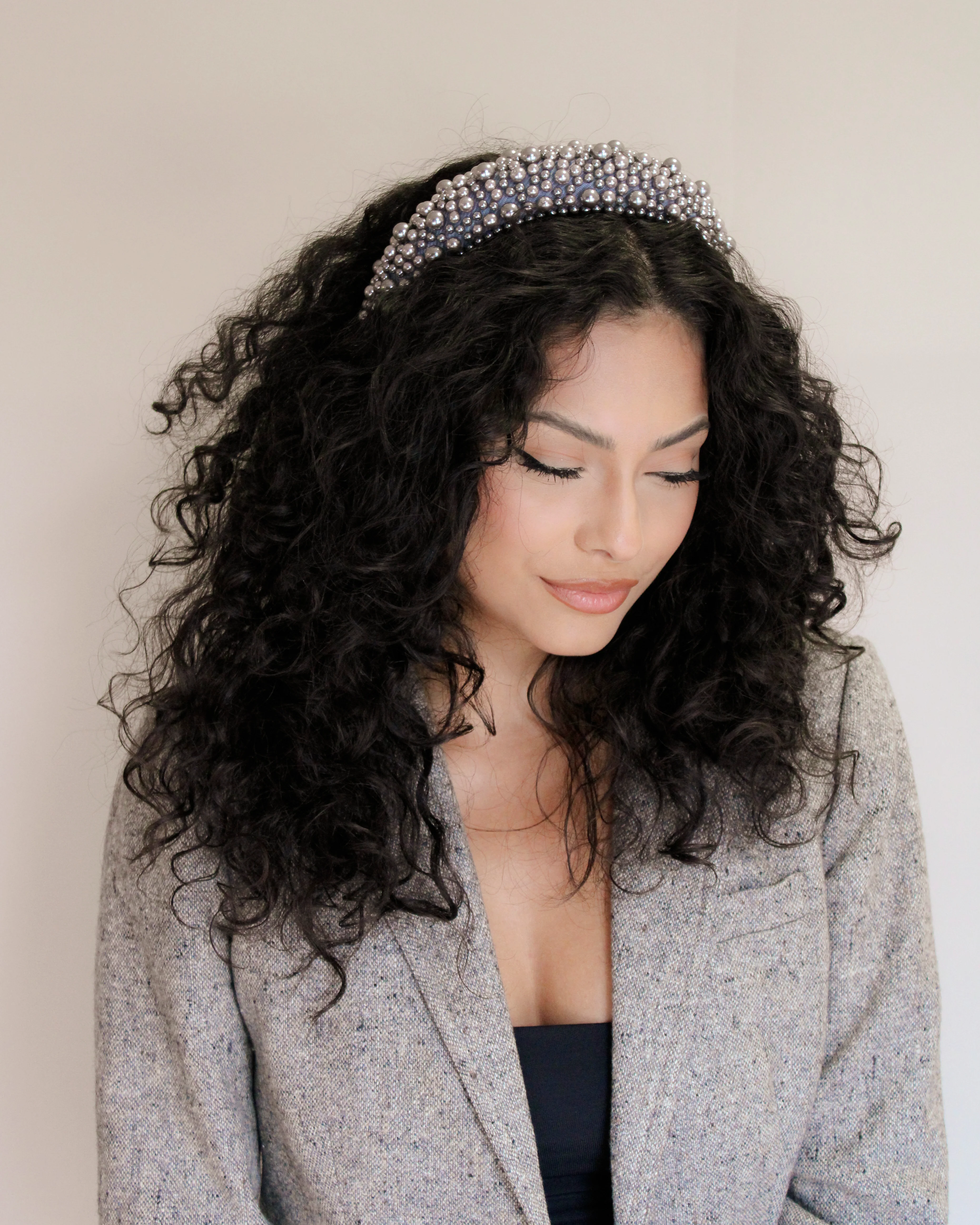 Fine Pearl Headband User-Friendly