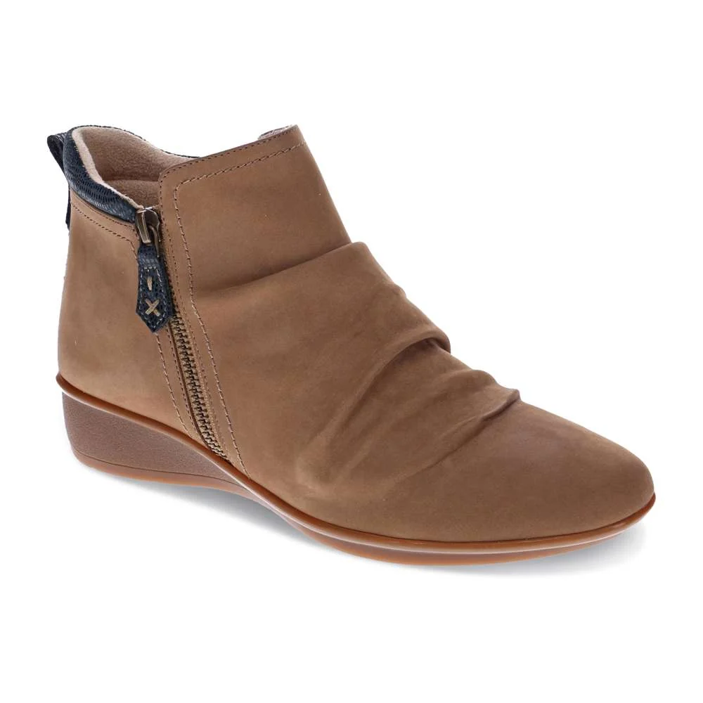 Exclusive Plymouth Boot - Toffee Nubuck Navy Lizard Convenient