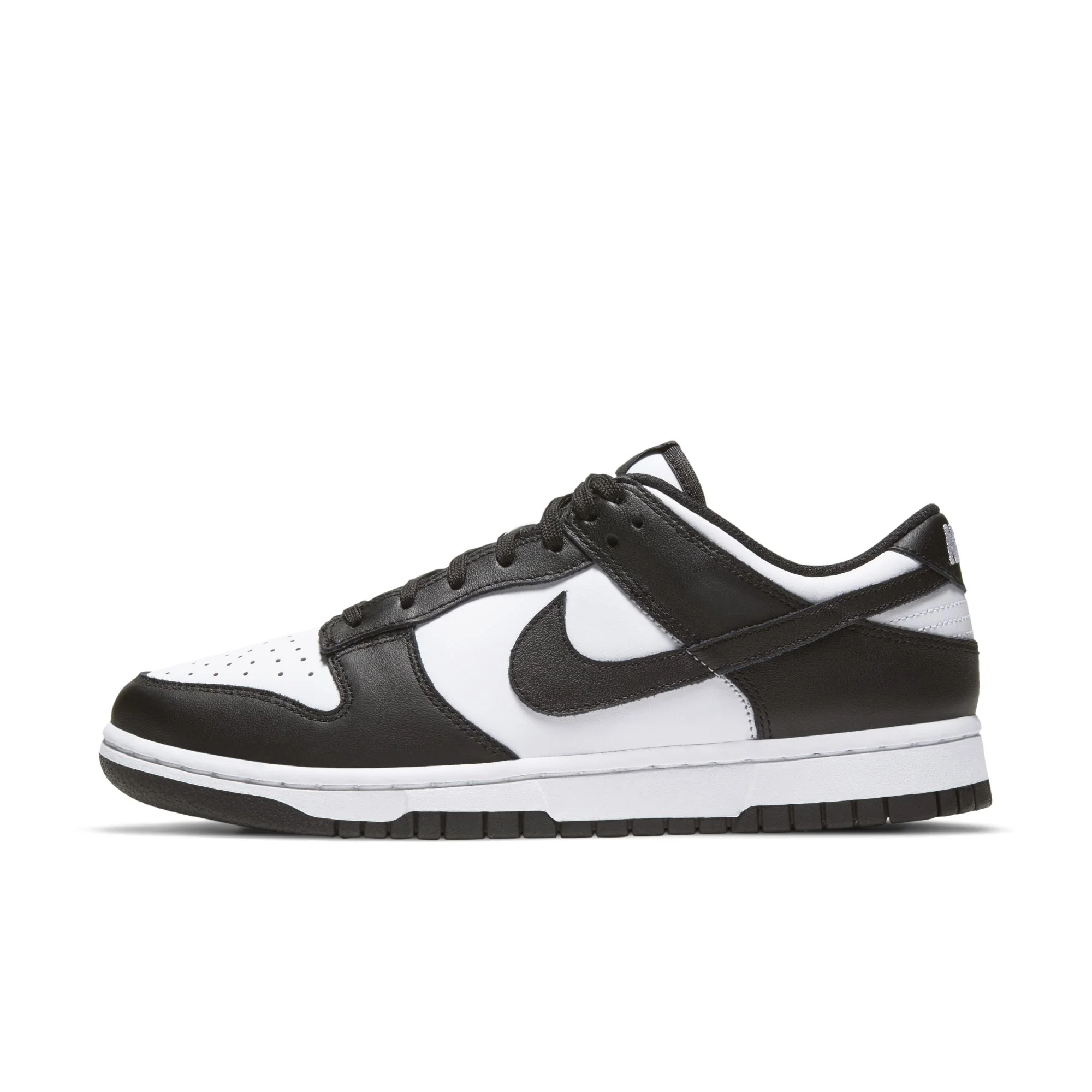 Detailed Nike Women's W Dunk Low Sneakers Refined