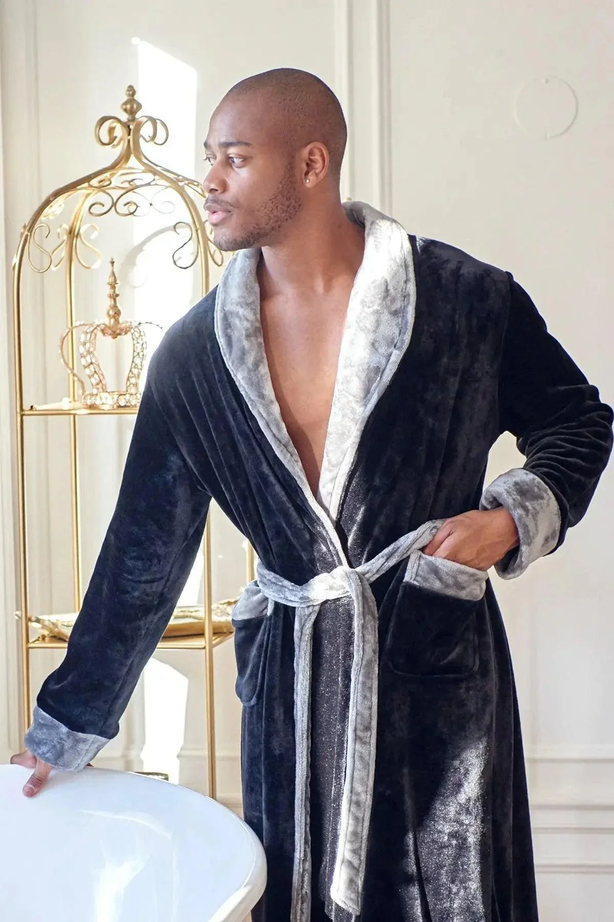 Consistent Cozy Mens Plush Robes – Built for Comfort Designed to Last Stylish