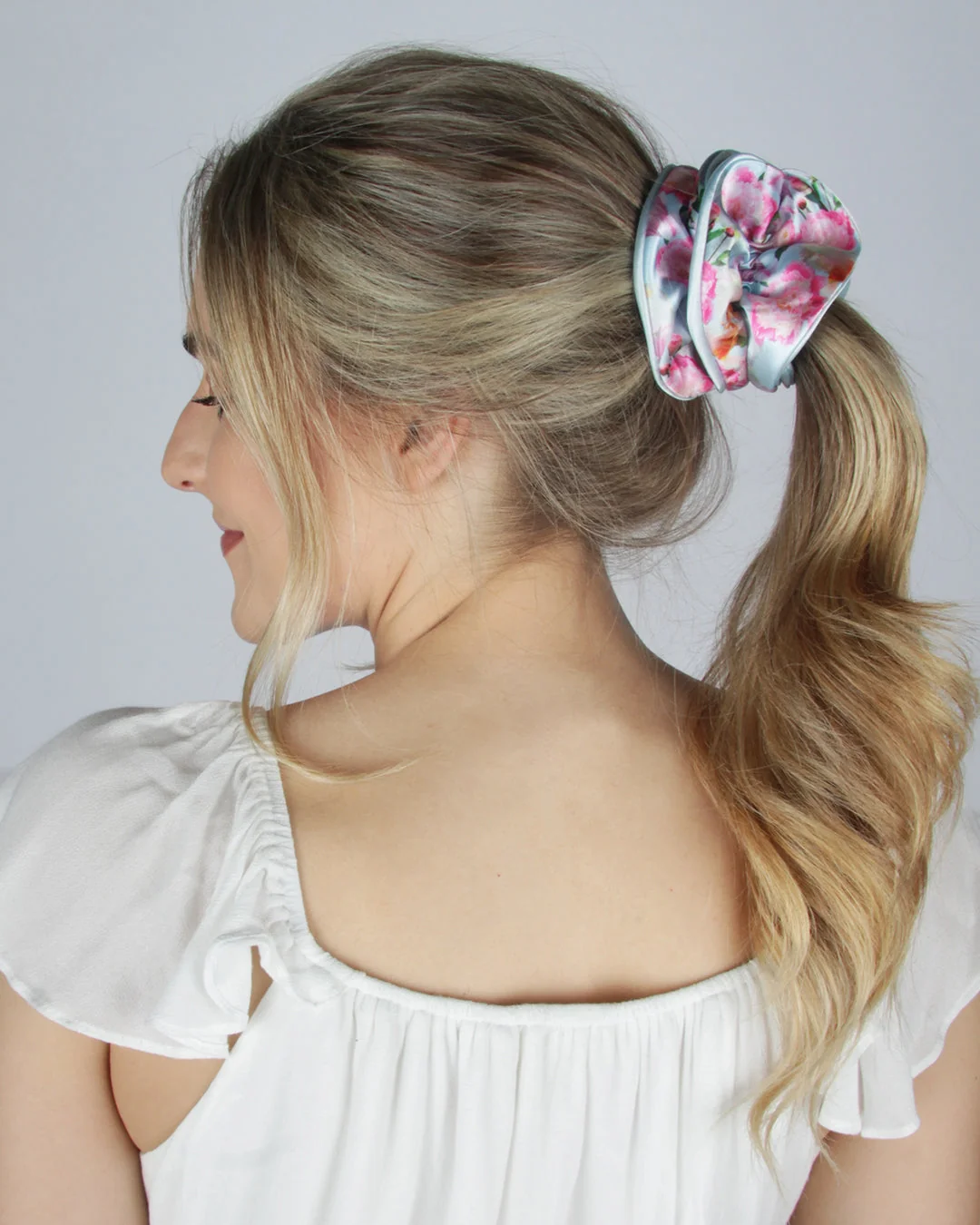 Specialty Color-Blocked Oversize Statement Scrunchie Verified