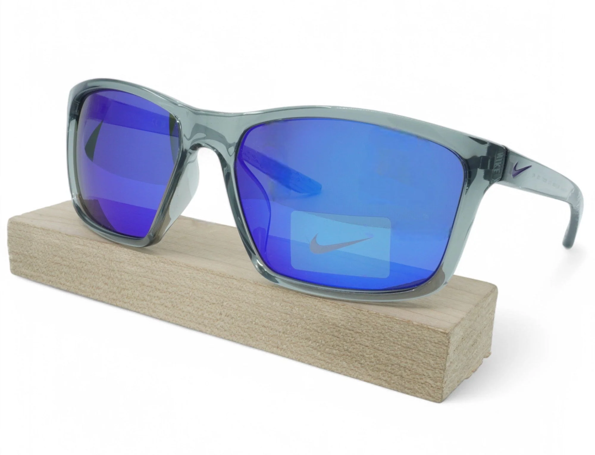 Classic Nike Valiant M Sunglasses Consistent