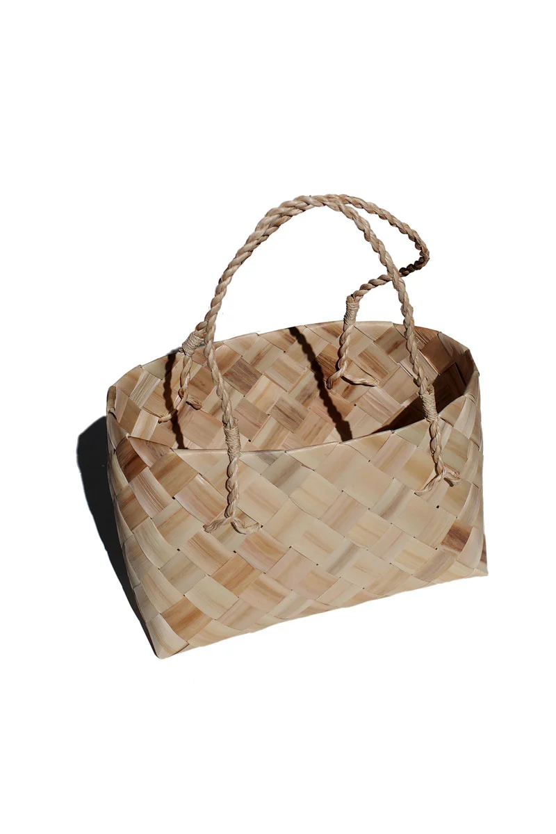 Smart shell ginger woven basket - medium Responsible