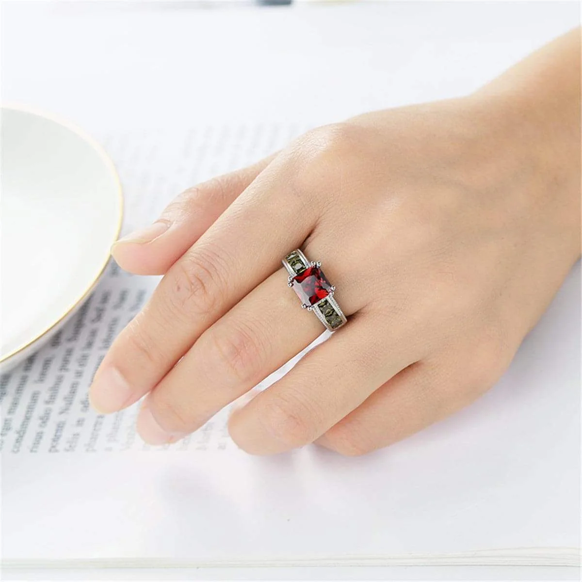 Versatile Red Olive Green Crystal Silvertone Princess-Cut Ring Easy-to-Use
