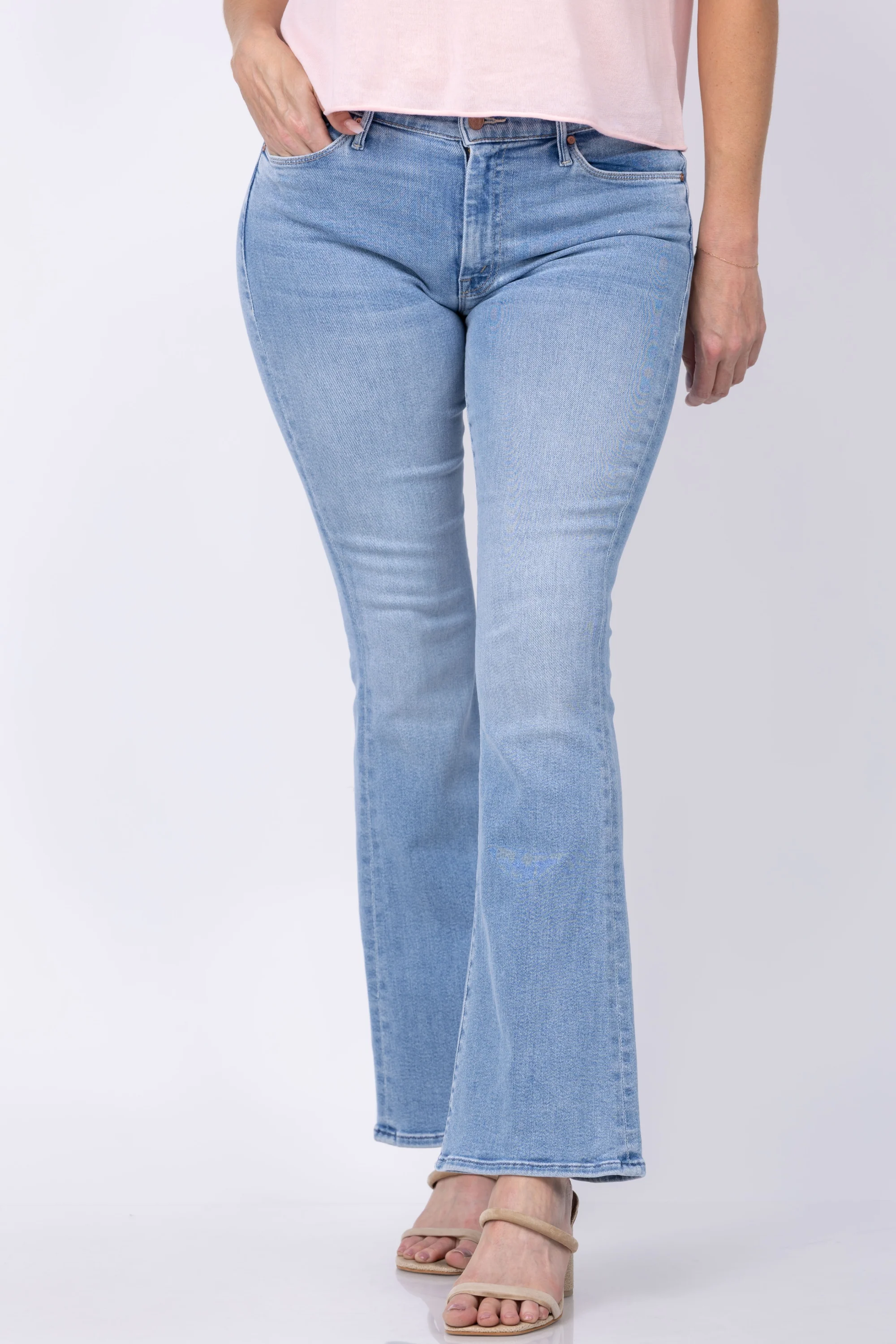 Elegant Mother Denim The Weekender Jean in Blessing in Disguise Exclusive