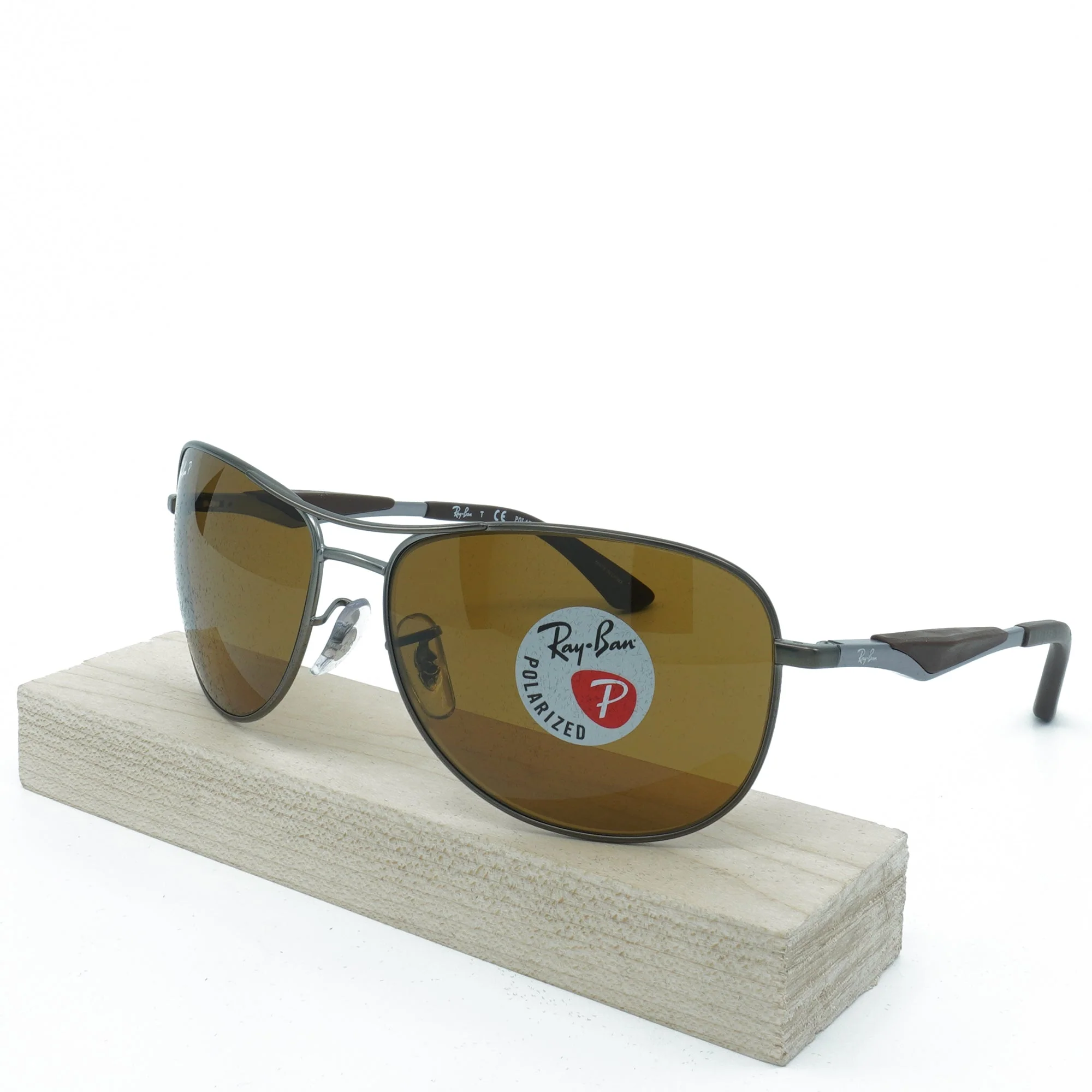 World-Class Ray-Ban Men's Pilot Polarized Sunglasses Fashionable