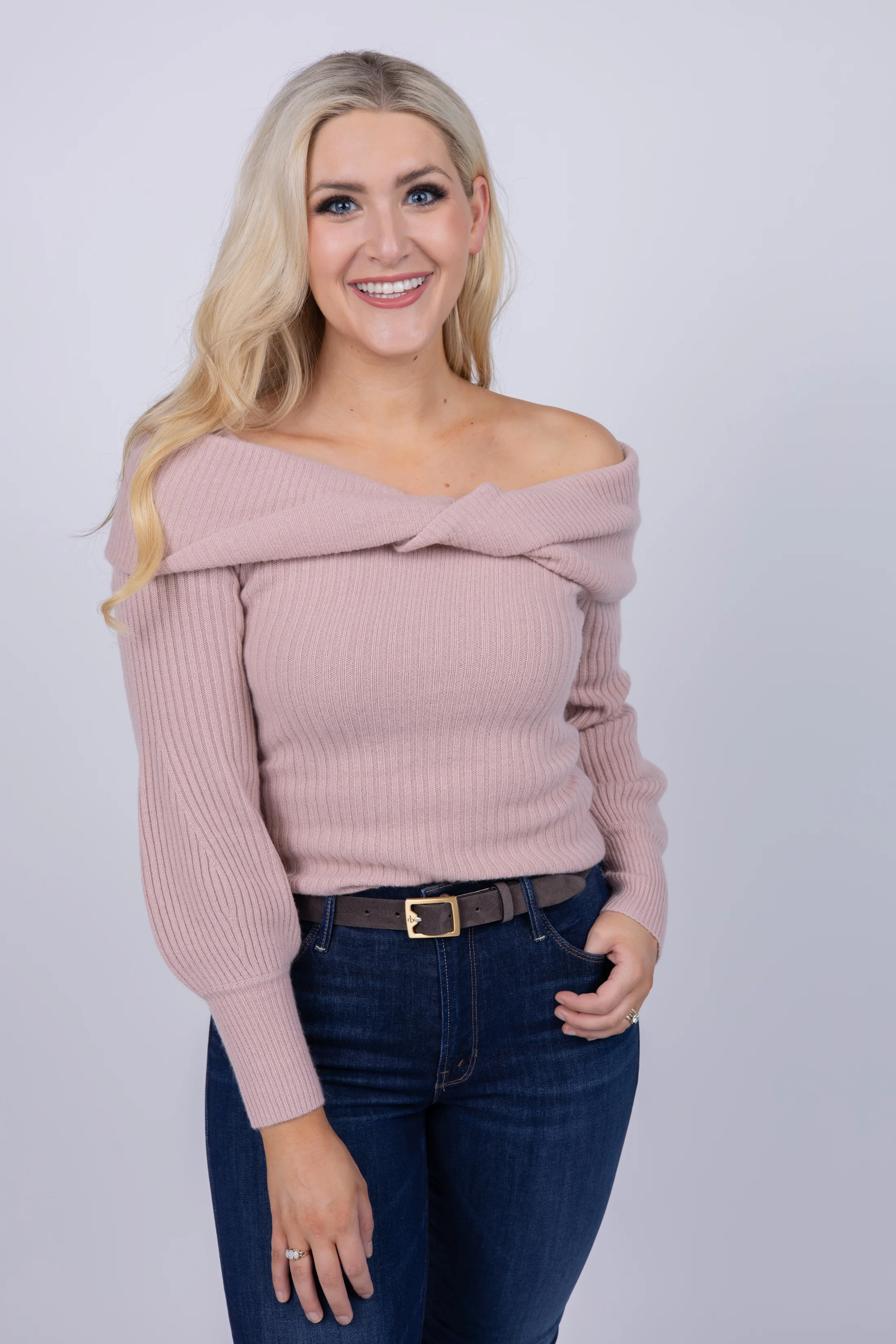 Convenient CaraCara Salma Top in Blush Prestigious