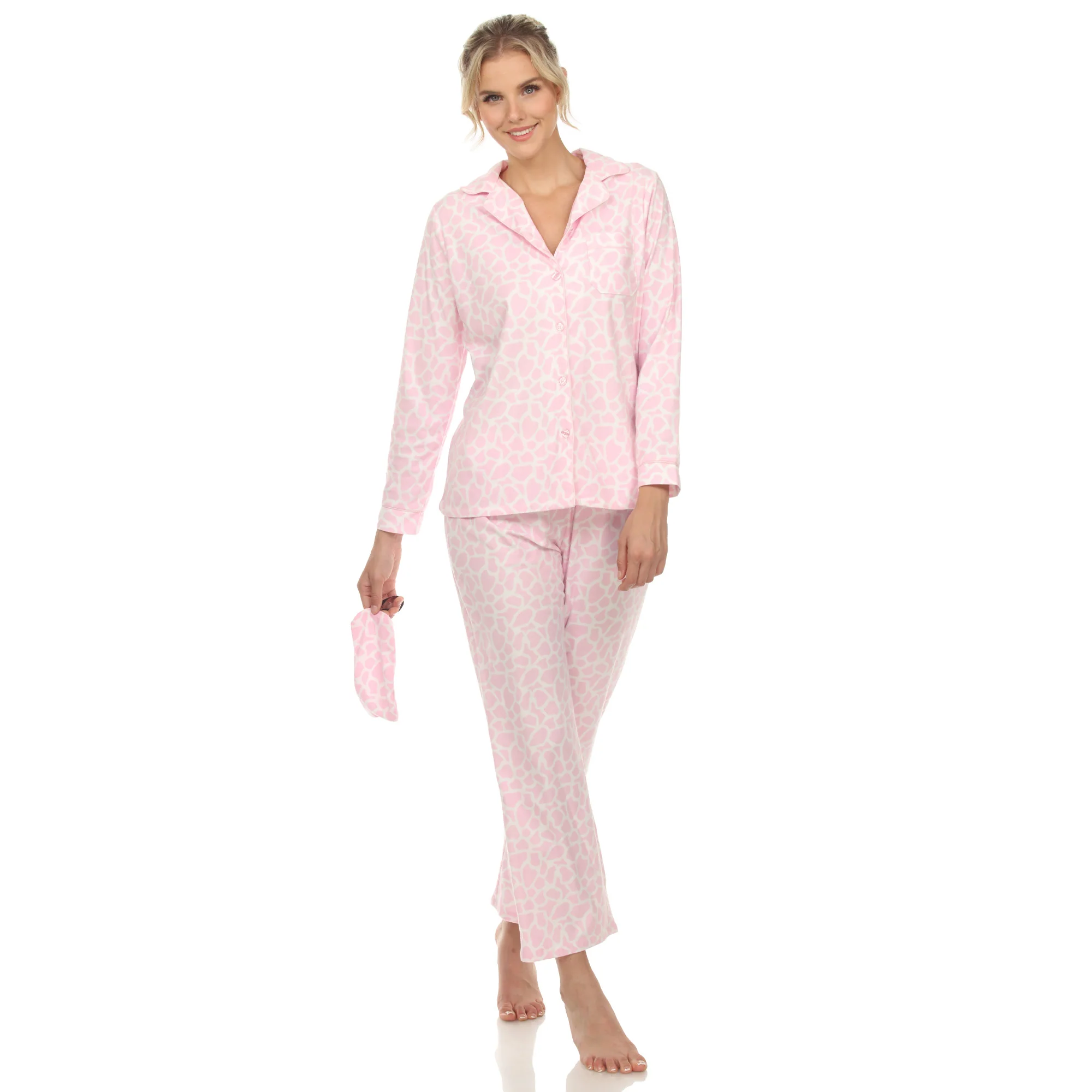 Relaxed White Mark Women's Three-Piece Giraffe Print Pajama Set Specialty
