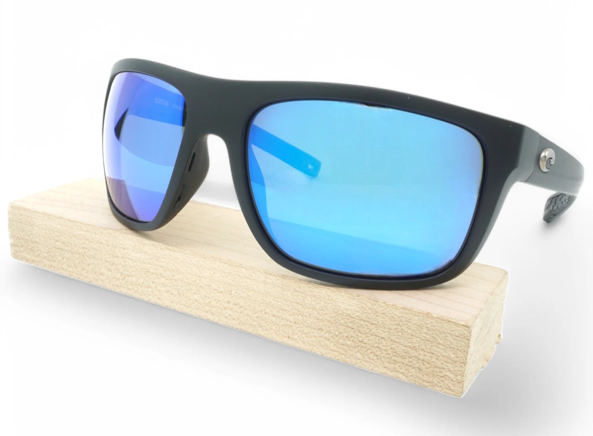 Unique Costa Broadbill Polarized Sunglasses Solid