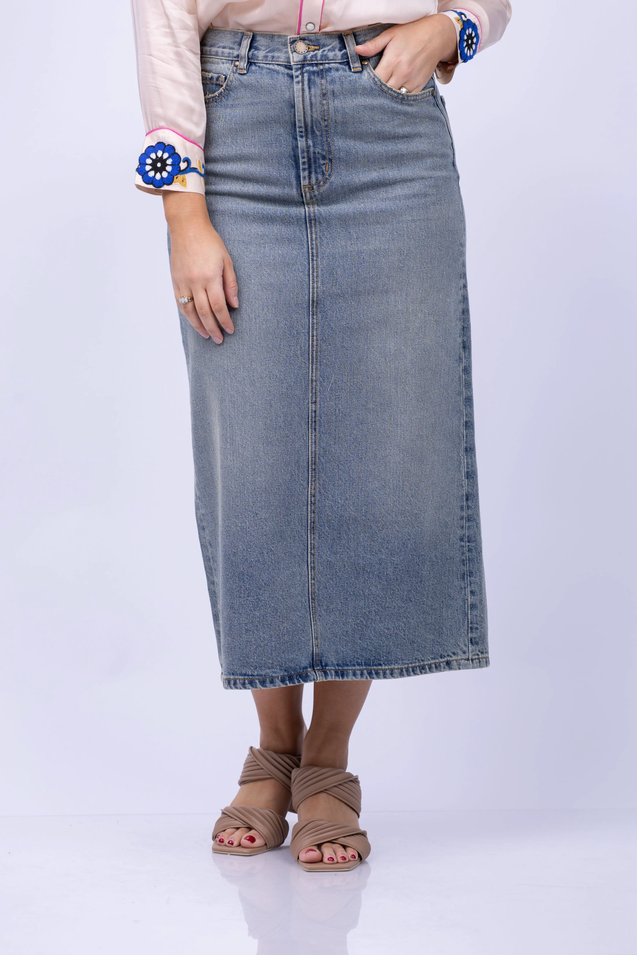 Responsible The Great The Column Skirt in Monterey Wash Smart