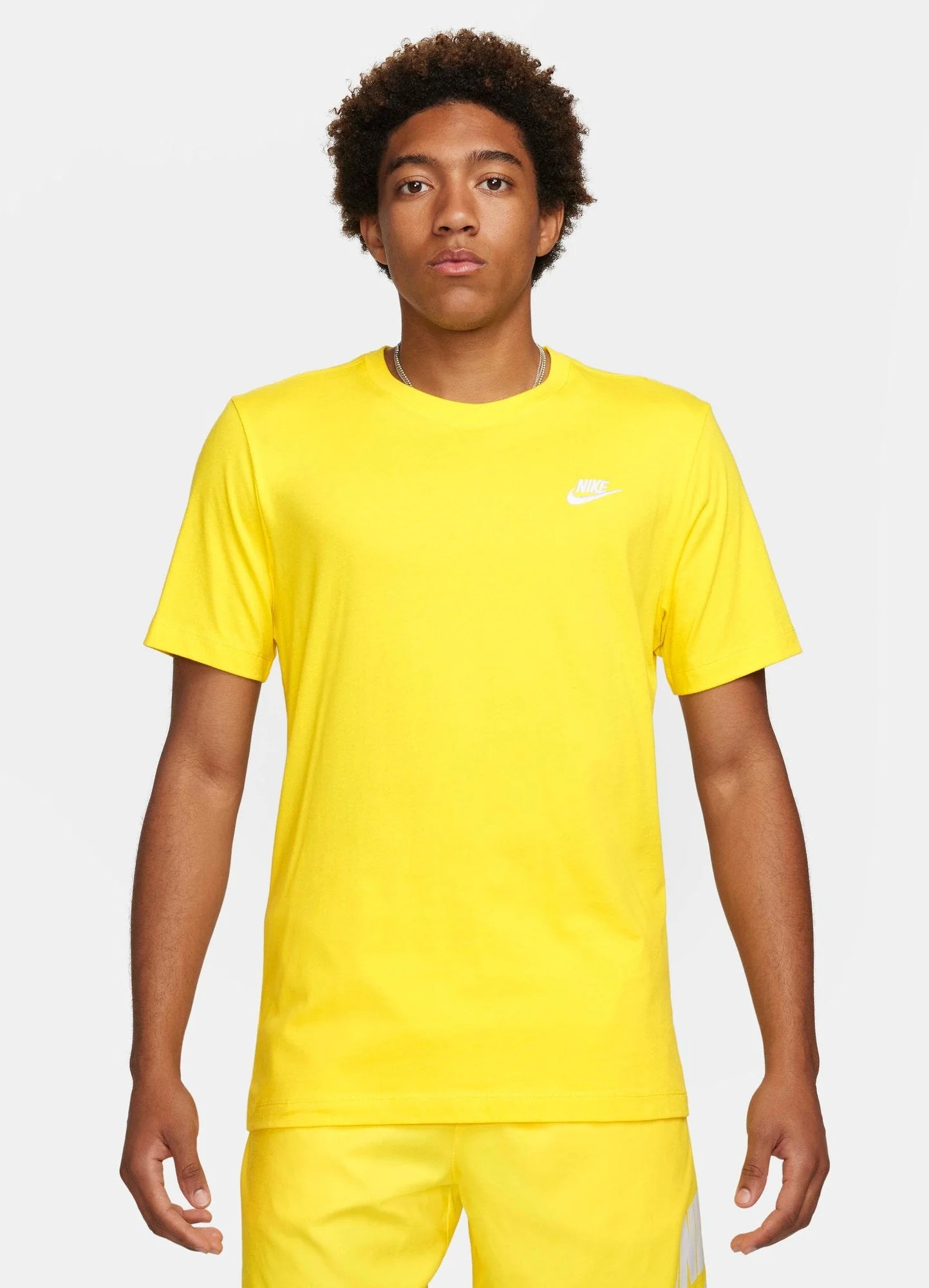 Dependable Nike Men's Nsw Club Short Sleeve T-Shirt Outstanding