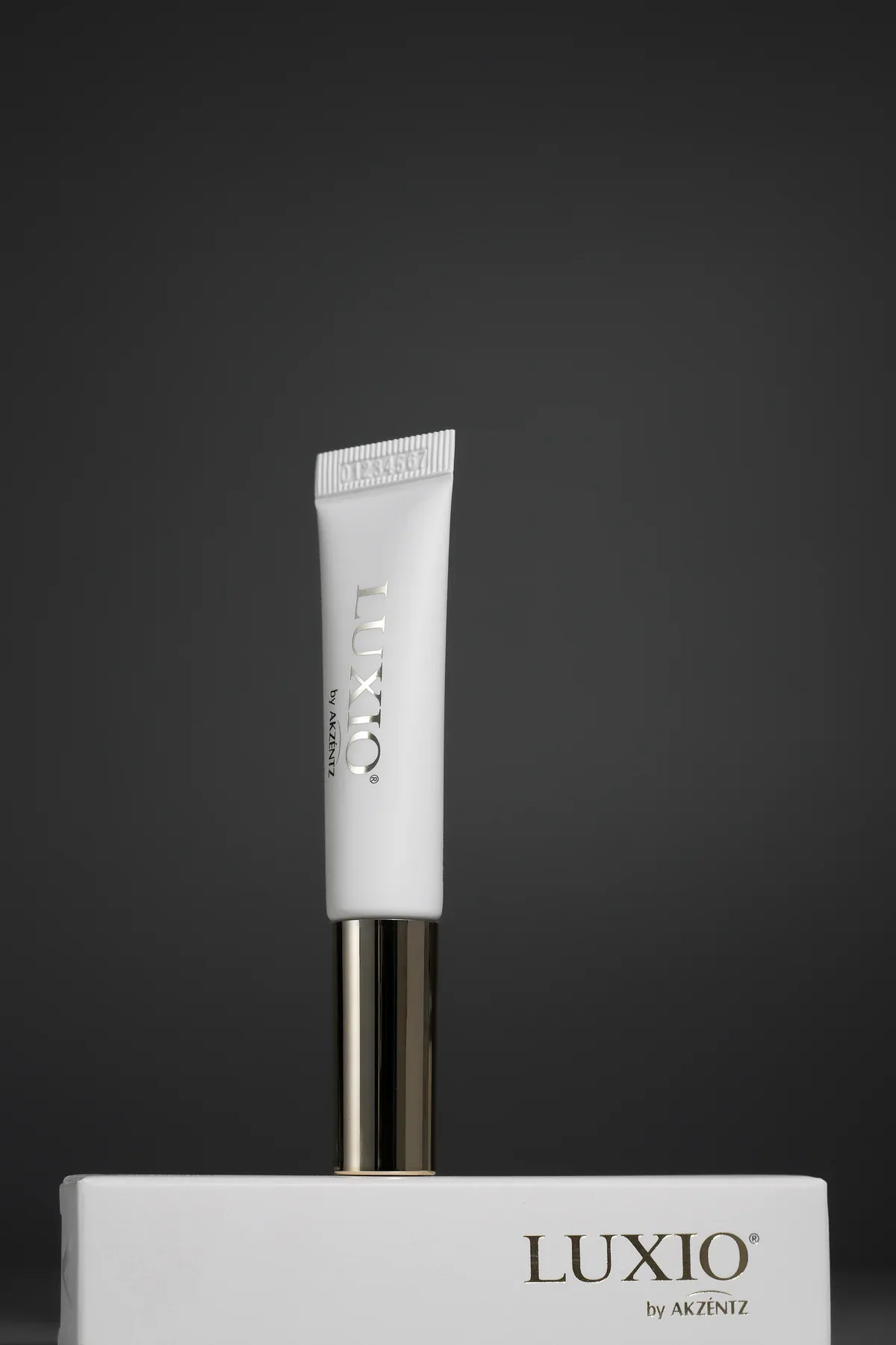 Carefully Designed Akzentz Nail Cuticle Oil TUBE Client Size 7.5ml Product Highlights Active Ingredients Environmentally Friendly