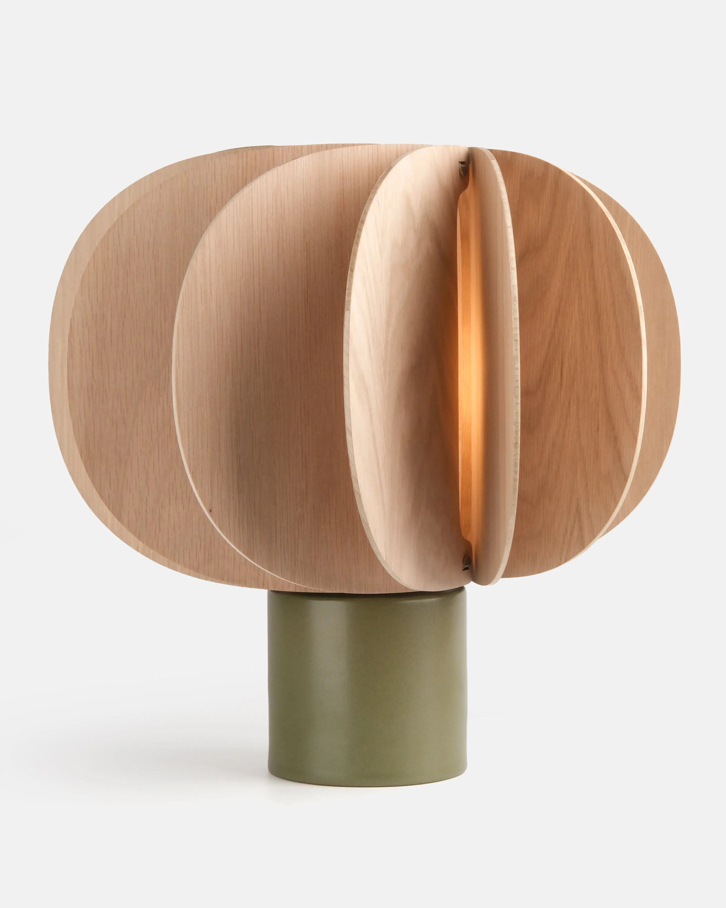 Smooth Fin Table Lamp Trusted