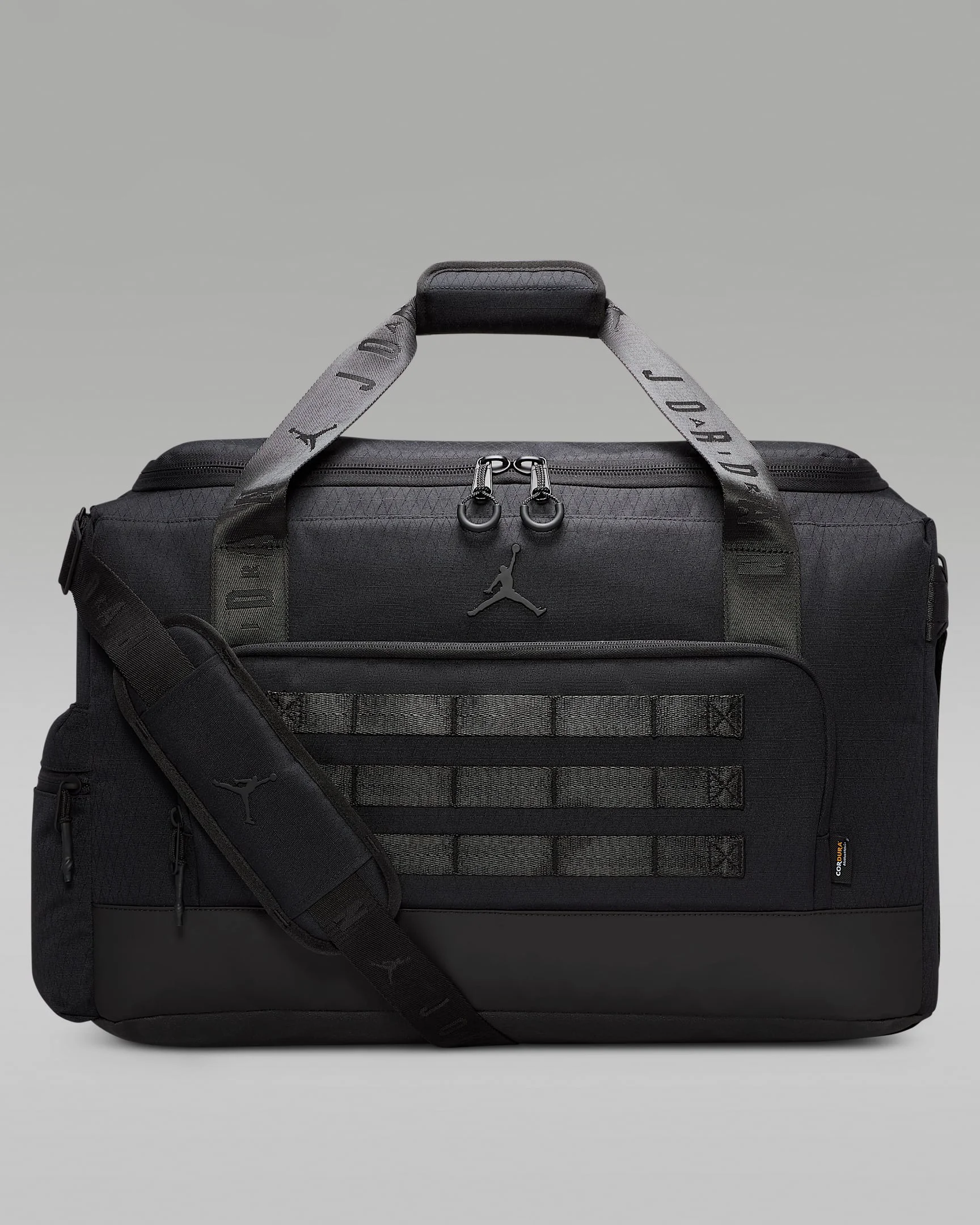 Innovative Air Jordan Men's Collectors Duffel 44L Bag Official