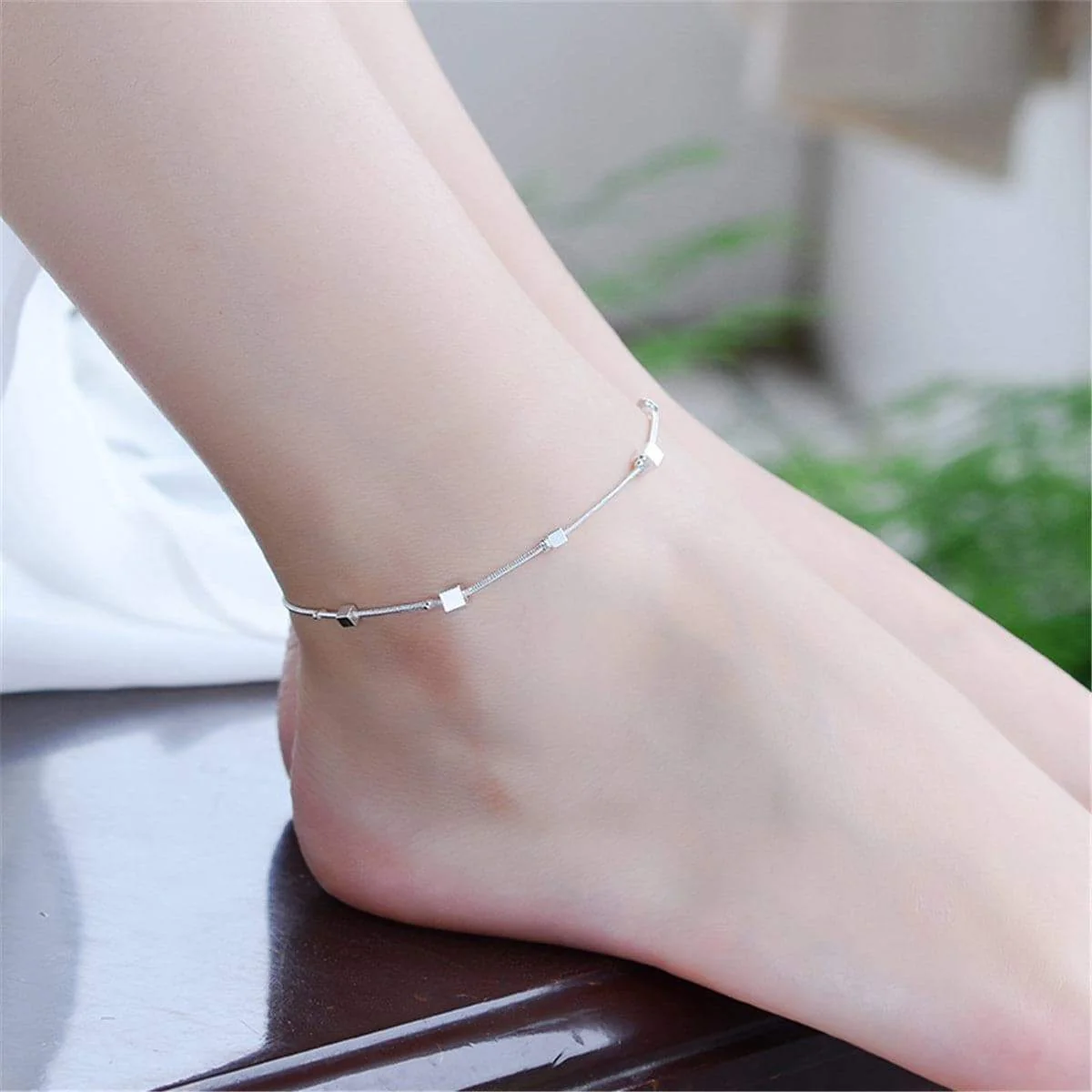 Artisan Silvertone Cube Anklet First-Class