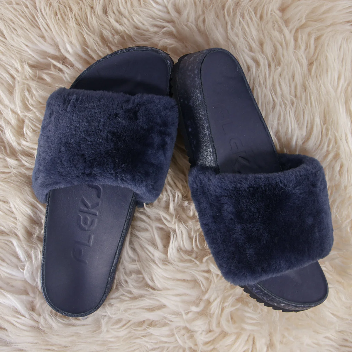 Long-Lasting Fleks Unisex San Ysidro Slide - Deep Blue Sea Enhanced