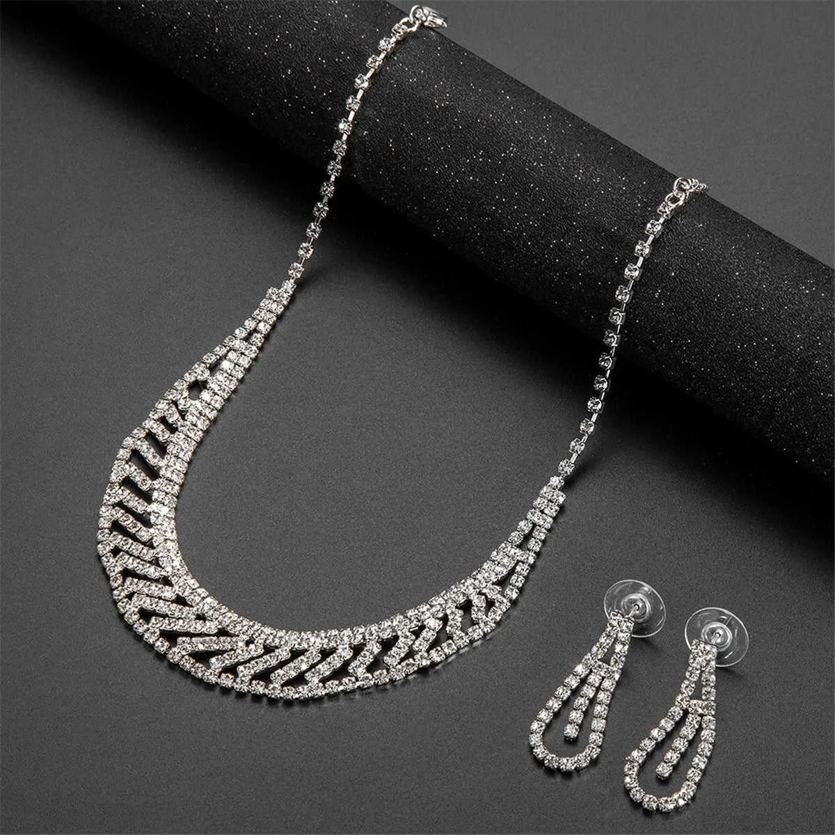 Advanced Cubic Zirconia Silvertone Statement Necklace Drop Earrings High-Quality