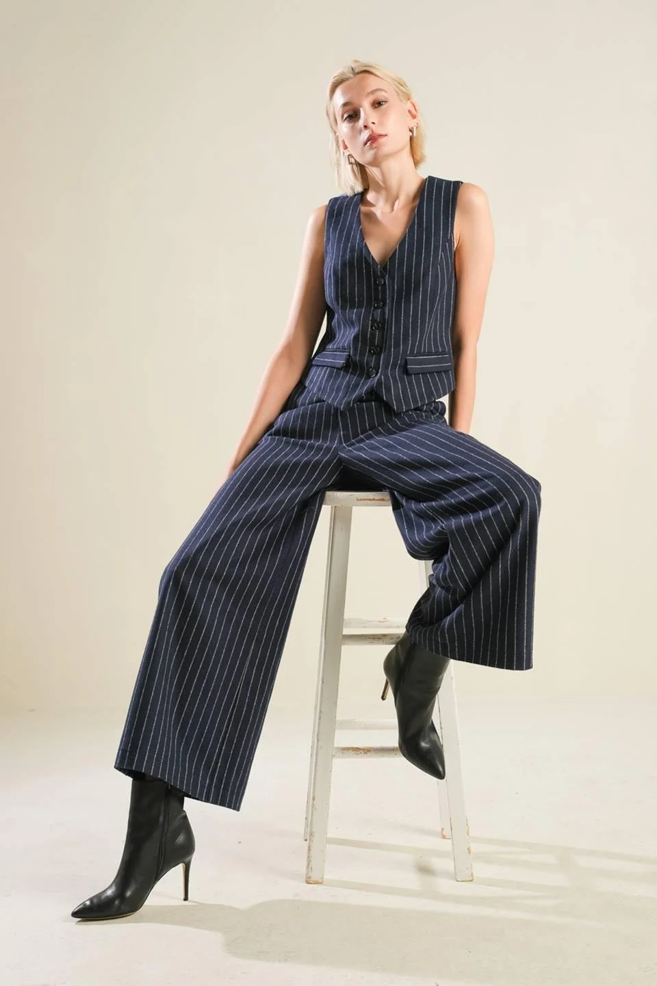 Exceptional Connected Woven Pants Minimalist
