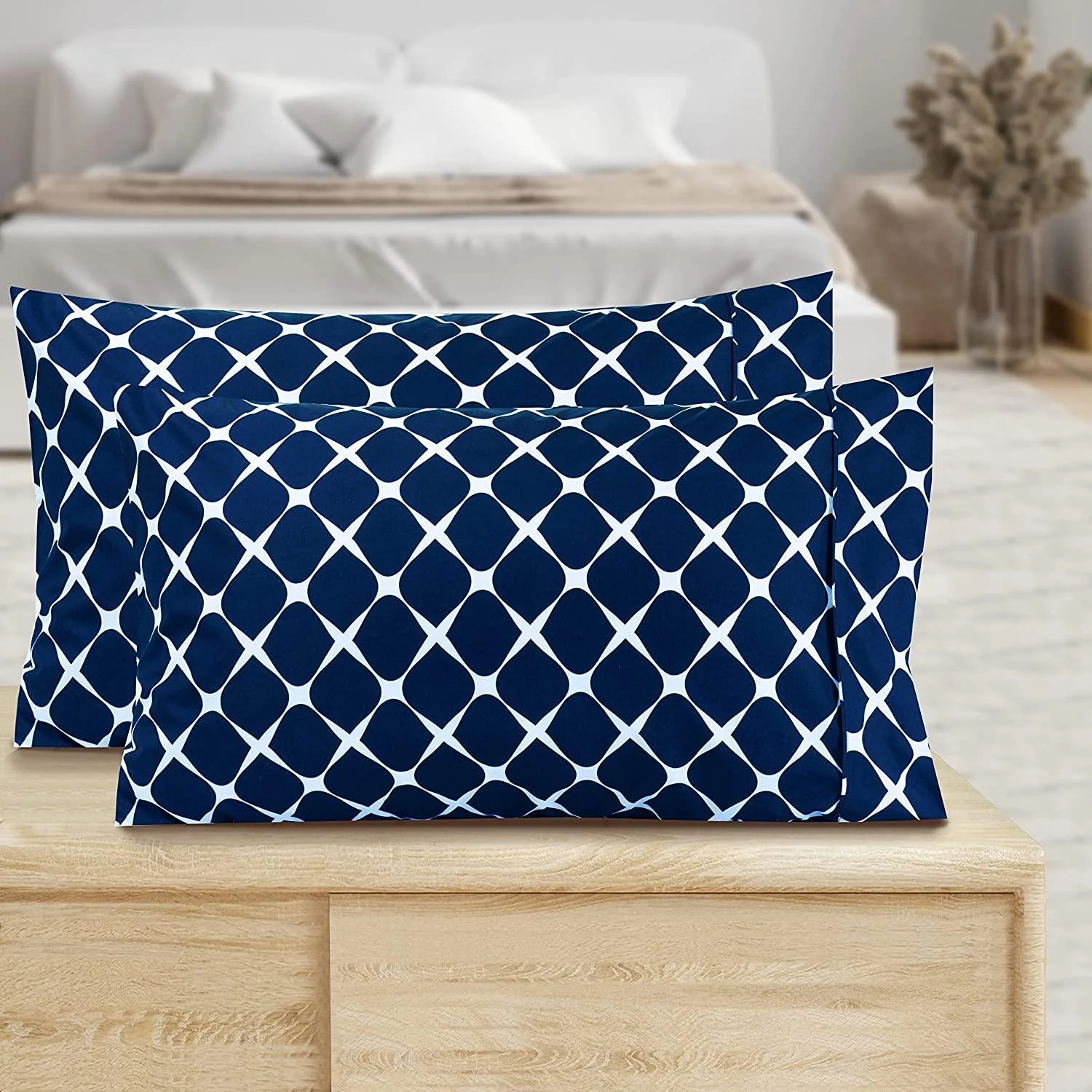 Safe Elegant Comfort Set of 2 Bloomingdale Pattern - Pillowcases Lightweight