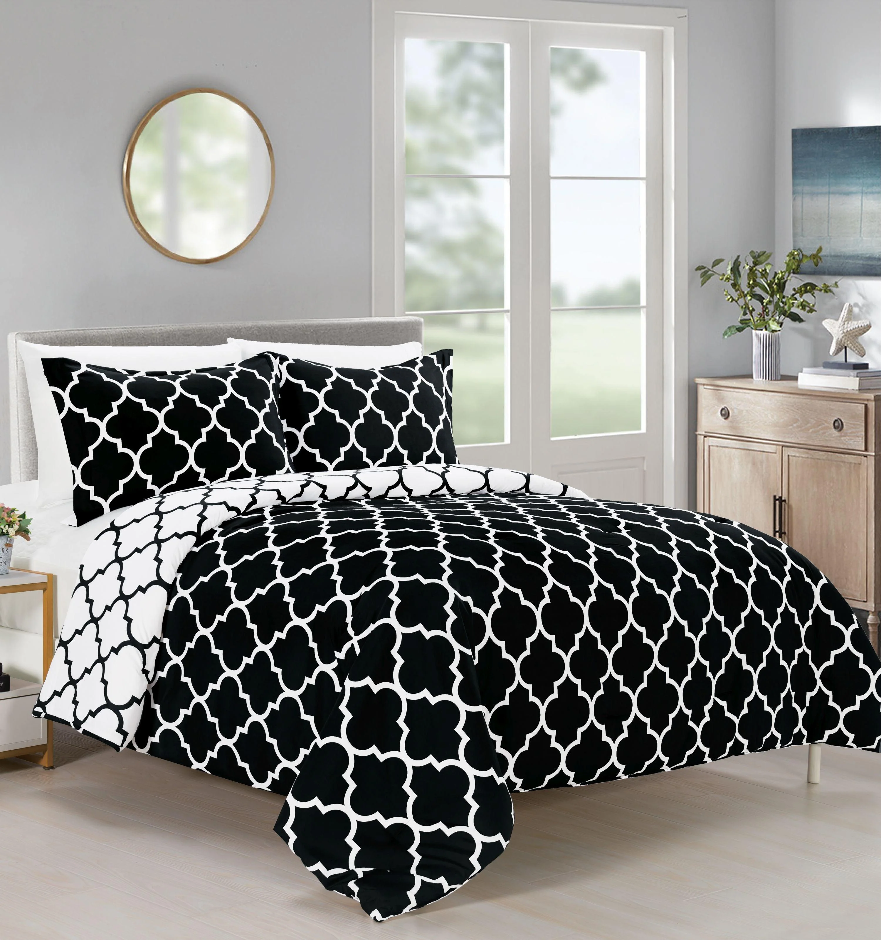 Trendy Elegant Comfort 3-Piece Moroccan Trellis Reversible Comforter Set Proven